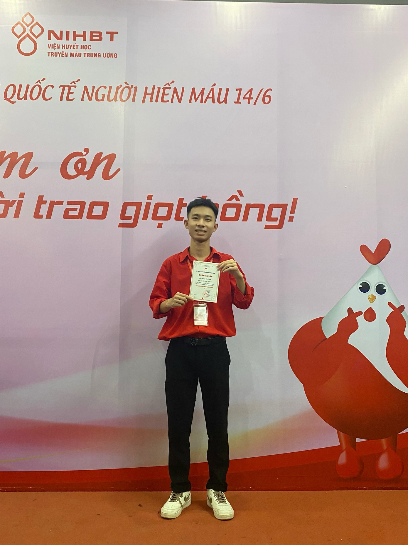 Phùng Văn Hiện (sinh năm 2005) sắp là sinh viên năm 2 ngành An toàn thông tin, Học viện Kỹ thuật Mật mã.
