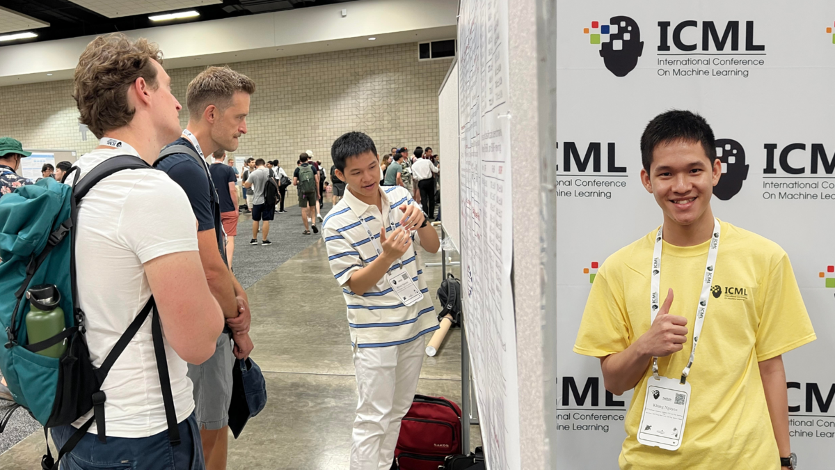 Một số hình ảnh của Khang tại Hội nghị ICML 2023 tại Mỹ. Một số hình ảnh của Khang tại Hội nghị ICML 2023 tại Mỹ.