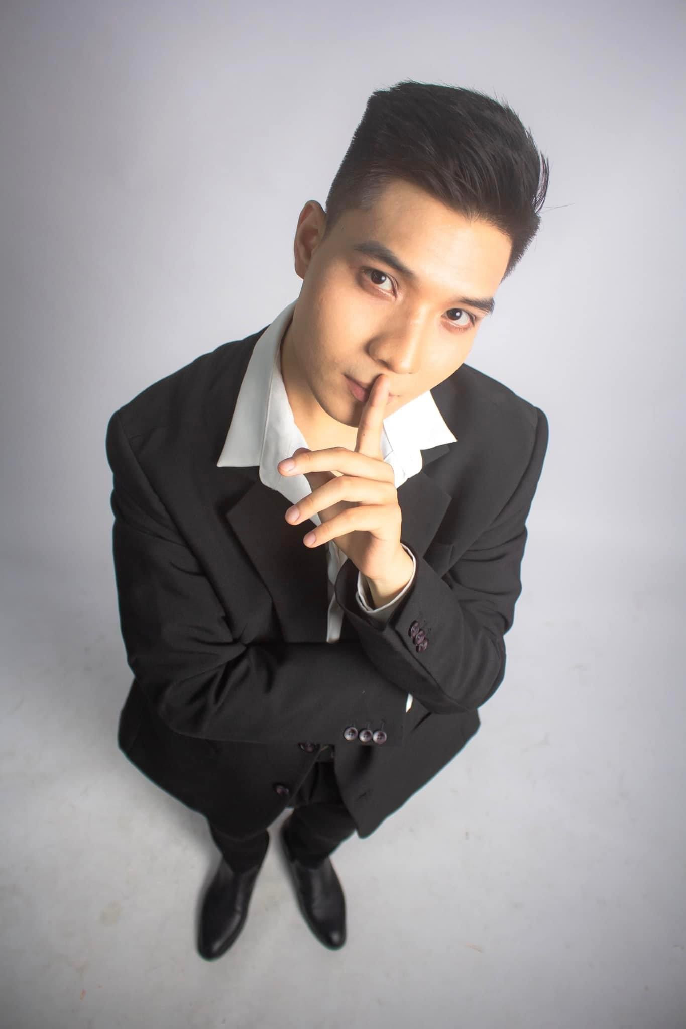 Lê Kim Hải Nam tham gia chụp mẫu ảnh với nhiều concept hấp dẫn.