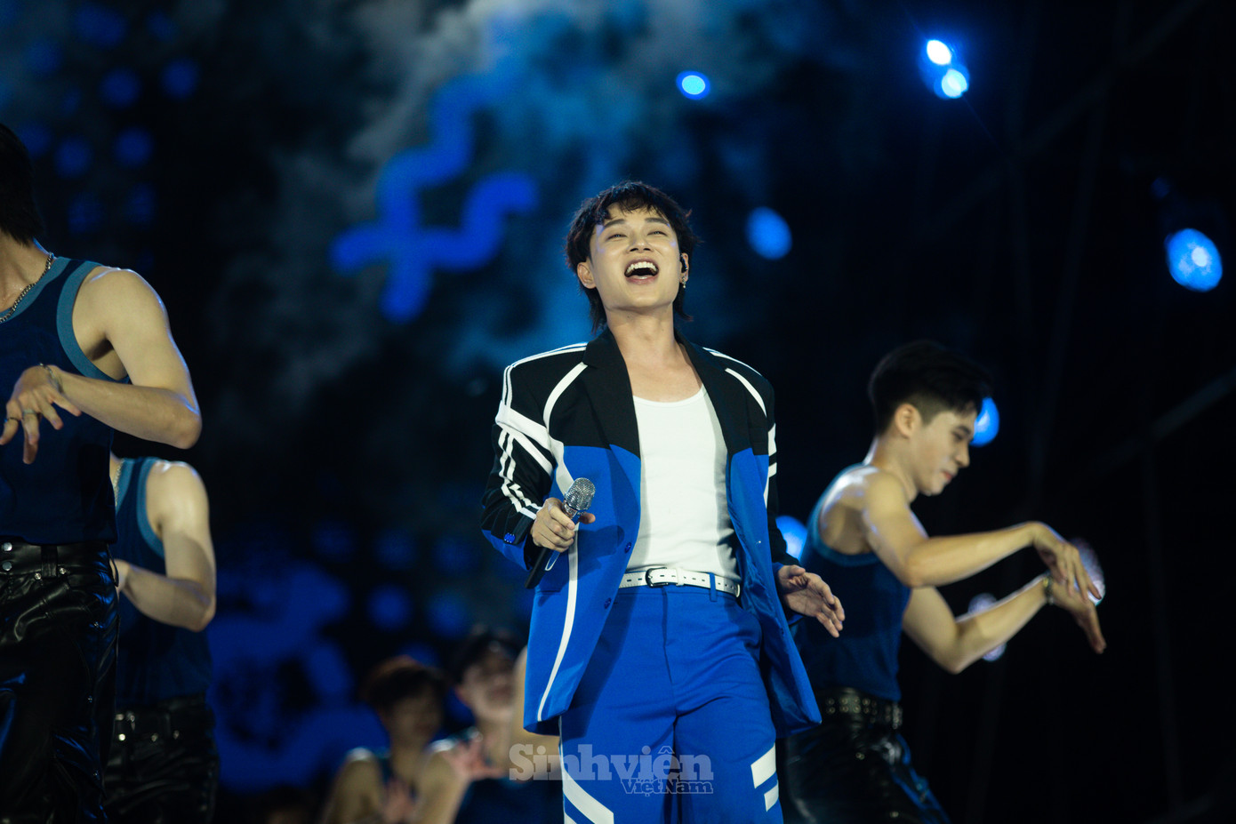 Trúc Nhân là một trong những cái tên được mong chờ nhất tại "Húc Fest". Trúc Nhân là một trong những cái tên được mong chờ nhất tại "Húc Fest".