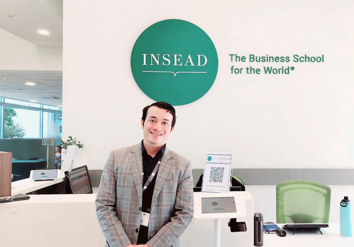 Ông Tony Dzung là chuyên gia về marketing và nhân sự nổi tiếng, nhà sáng lập nhiều thương hiệu uy tín như Hệ thống trung tâm tiếng Anh Langmaster, Trường doanh nhân HBR… Ông Tony Dzung là chuyên gia về marketing và nhân sự nổi tiếng, nhà sáng lập nhiều thương hiệu uy tín như Hệ thống trung tâm tiếng Anh Langmaster, Trường doanh nhân HBR…