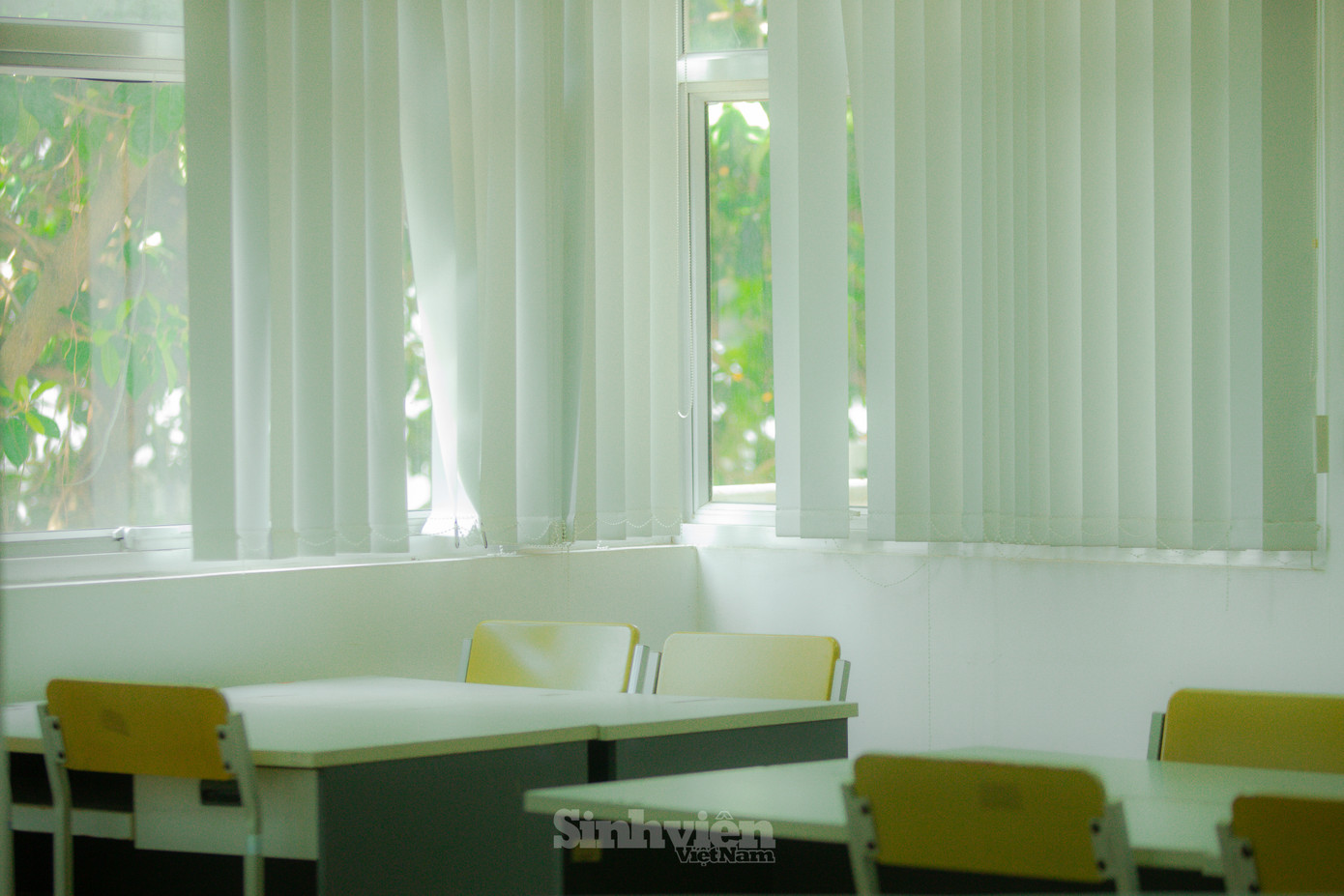 Một góc nhỏ tại phòng đọc sách. Một góc nhỏ tại phòng đọc sách.