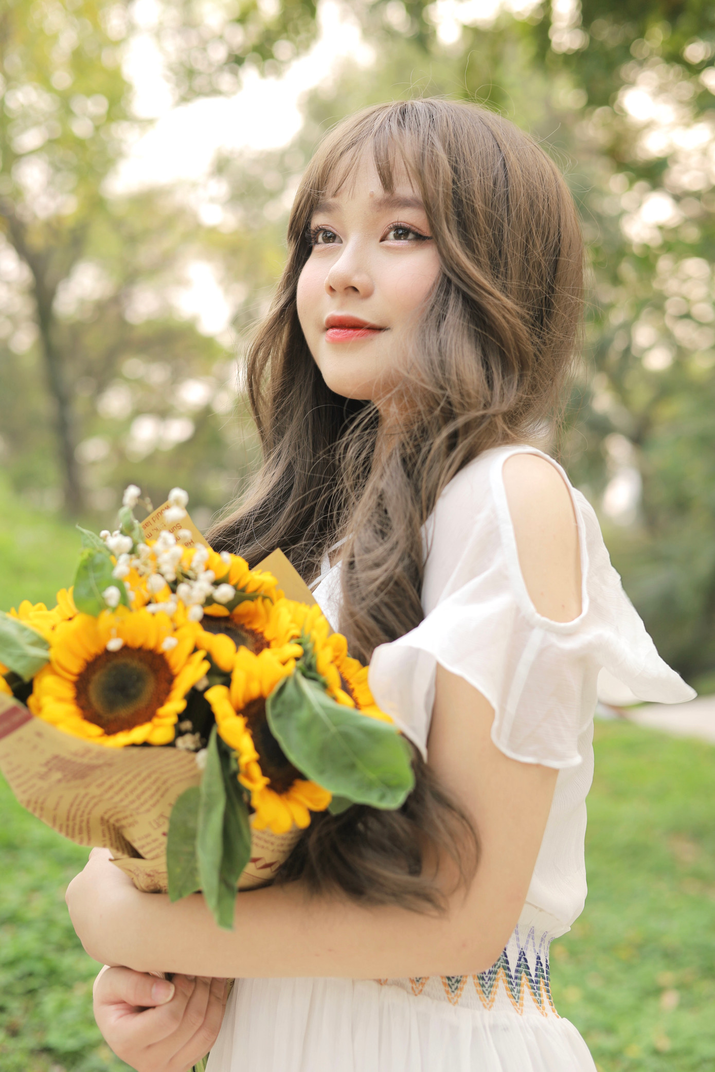 Yến Chi tin rằng: “Cháy hết mình cho hiện tại, tương lai sẽ thật tỏa sáng”.