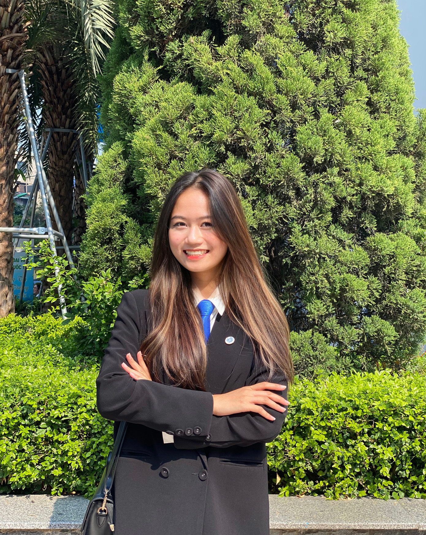 Lê Thị Ngọc Anh, sinh năm 2002, hiện tại là sinh viên học song ngành tại Trường Đại học Kinh tế Quốc dân.