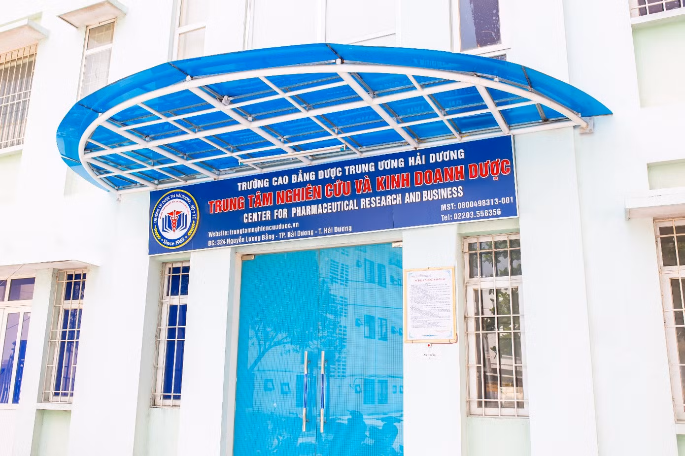 Trung tâm Nghiên cứu, Kinh doanh Dược của trường. Trung tâm Nghiên cứu, Kinh doanh Dược của trường.