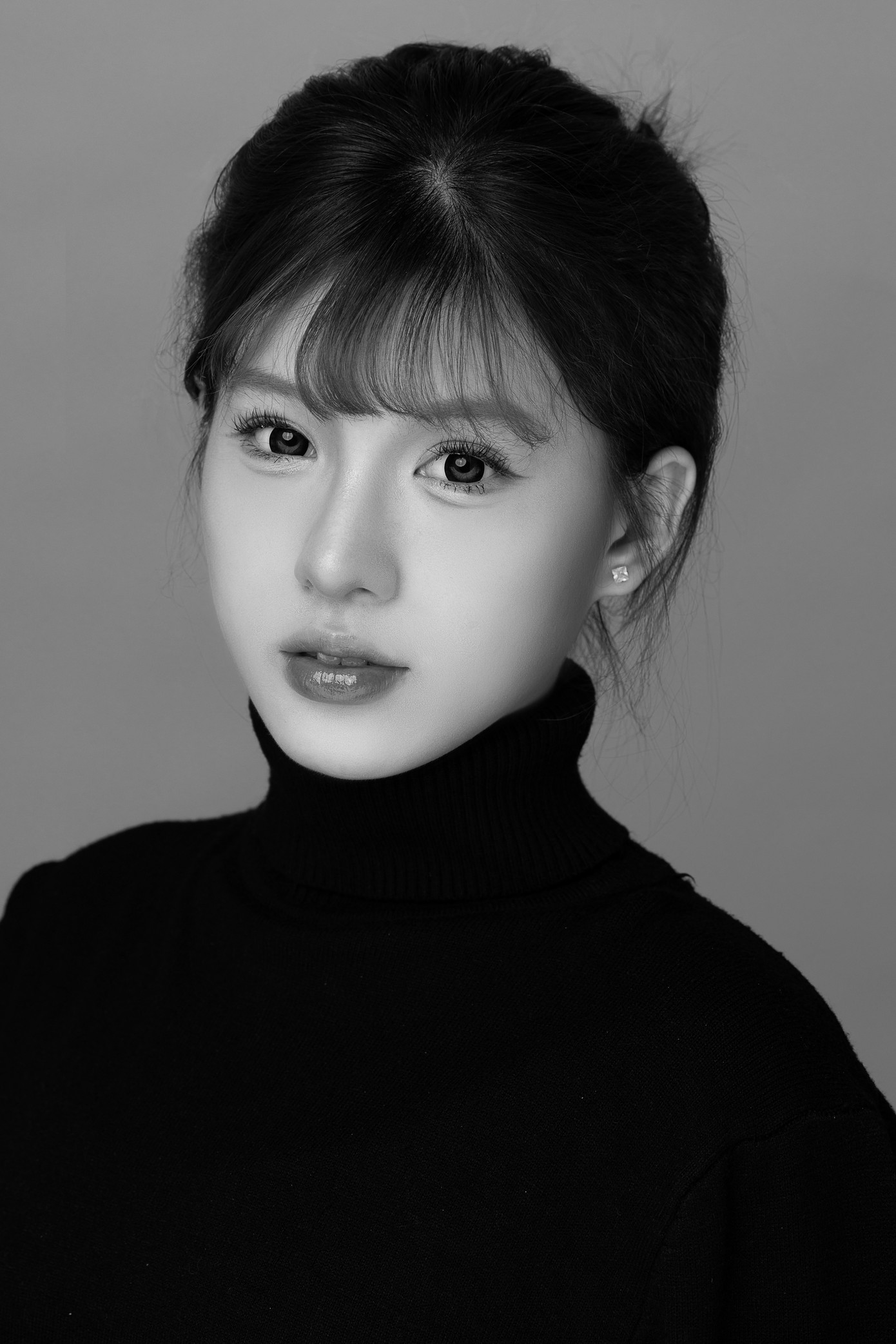 Khánh Chi thể hiện một màu sắc rất riêng trong lĩnh vực Thời trang.