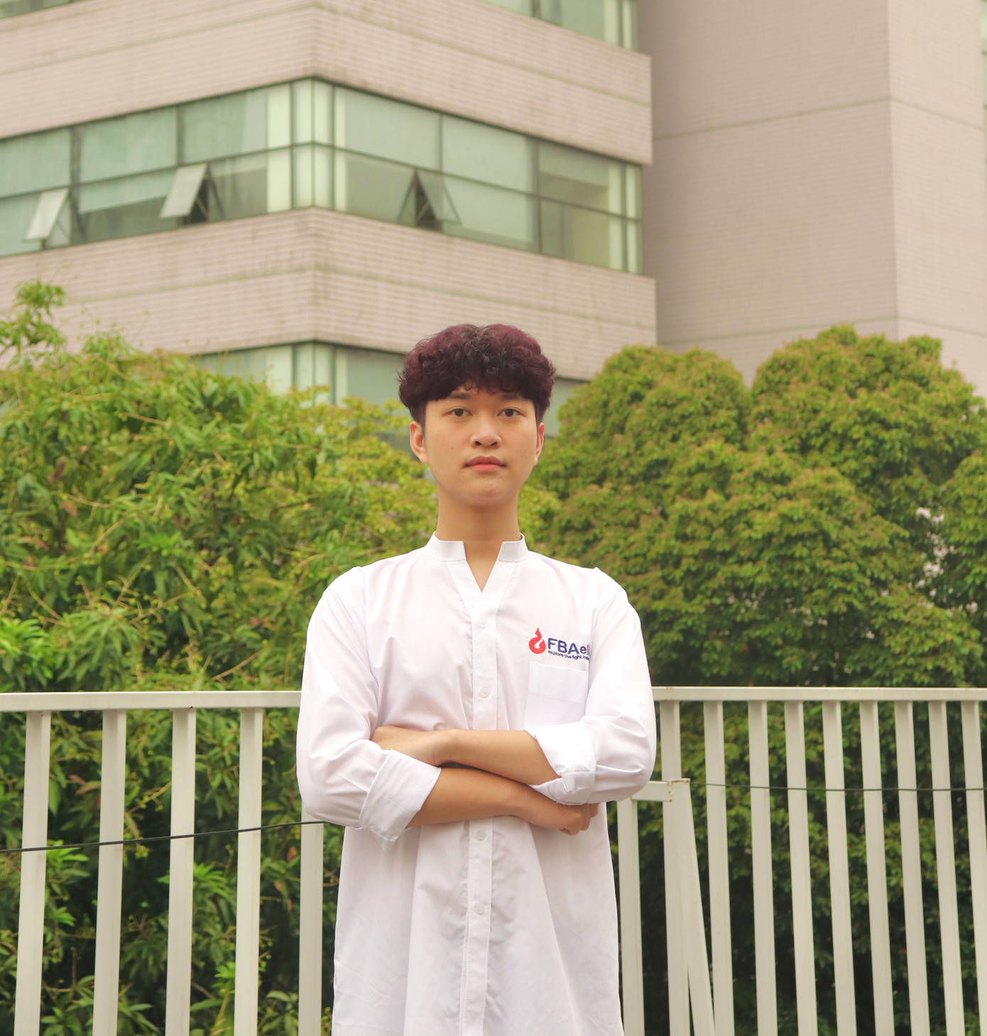 Nguyễn Doãn Kiên (sinh năm 2004), đến từ Hà Nội, là sinh viên chuyên ngành Quản trị Kinh doanh Quốc tế, Trường Đại học Ngoại thương.