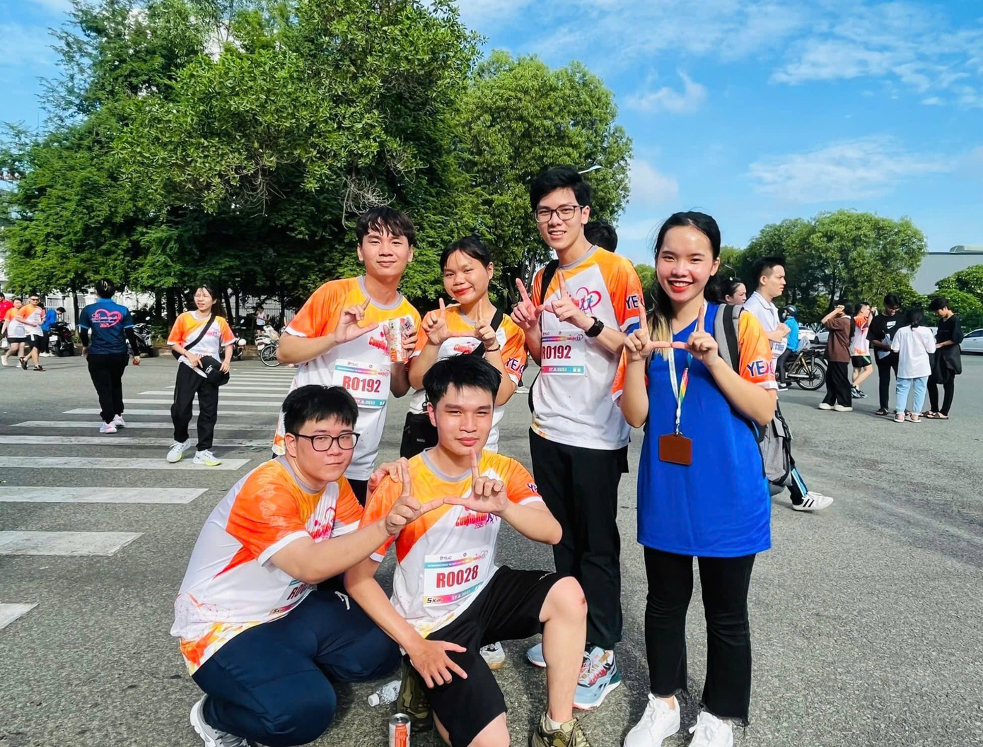 Minh Nhựt hoàn thành Đường chạy Cặp đôi - Couple Run 2023 do Trung tâm hỗ trợ thanh niên công nhân Thành phố Hồ Chí Minh tổ chức.