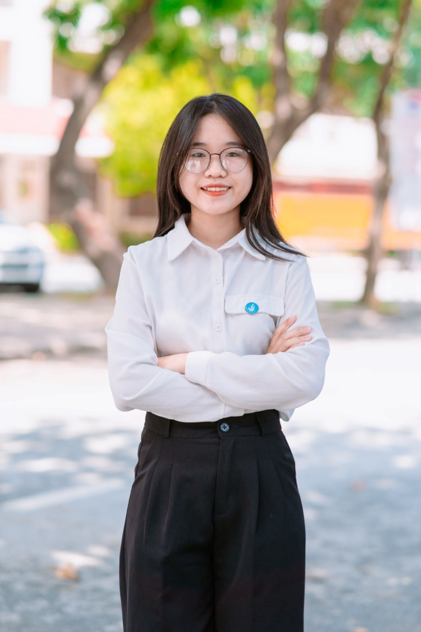 Ngô Thị Sương Mai, sinh viên ngành Chăn nuôi – Thú y, Trường Đại học Vinh. Ảnh: NVCC