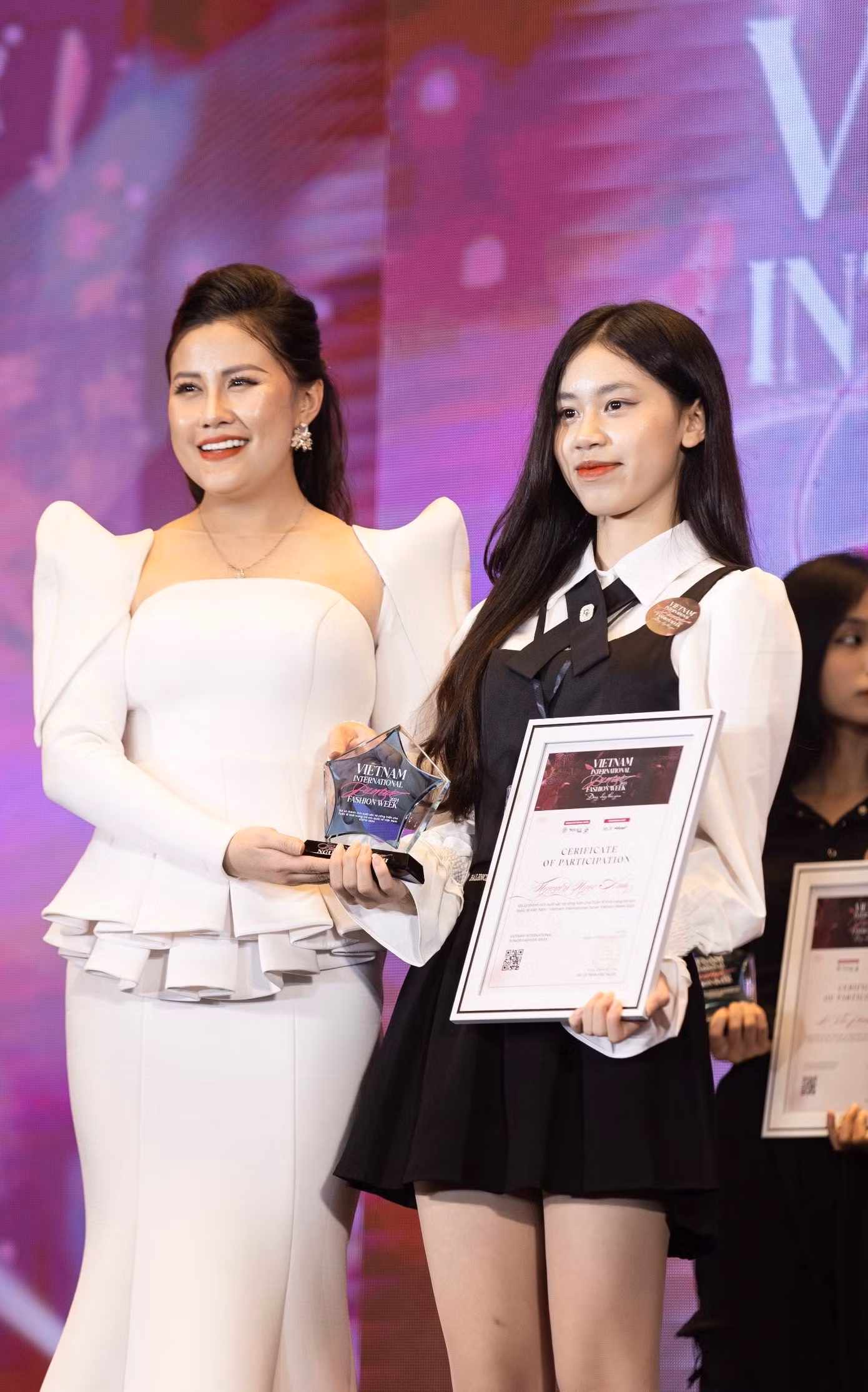 Ngọc Ánh sống những tháng ngày tuổi trẻ với hành trình đi để khám phá, làm để trải nghiệm và sống để lưu dấu.