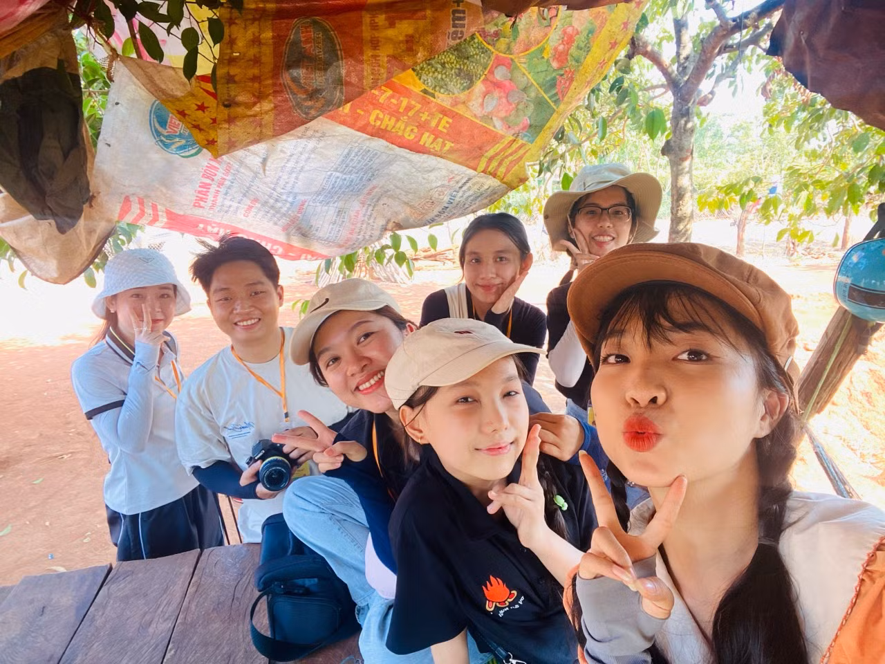 Hiếu Ngân luôn duy trì các hoạt động tình nguyện với sự tham gia vào dự án Nuôi Em vai trò tình nguyện viên nội dung và đối tác. Hiếu Ngân luôn duy trì các hoạt động tình nguyện với sự tham gia vào dự án Nuôi Em vai trò tình nguyện viên nội dung và đối tác.