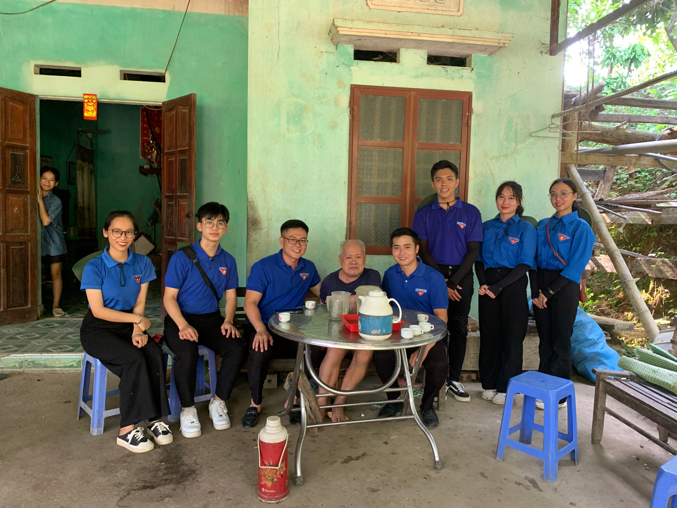 Phương Thảo cùng các bạn sinh viên tham gia tình nguyện địa phương tại huyện Bình Gia, tỉnh Lạng Sơn. Phương Thảo cùng các bạn sinh viên tham gia tình nguyện địa phương tại huyện Bình Gia, tỉnh Lạng Sơn.