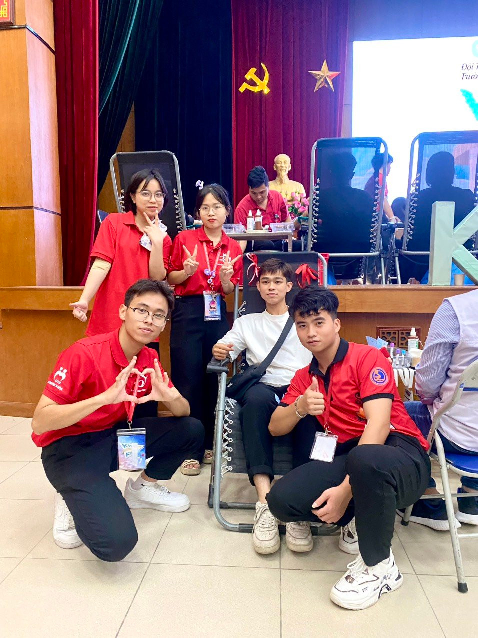 Mạnh tích cực tham gia hiến máu tình nguyện với tần suất 3 tháng 1 lần.