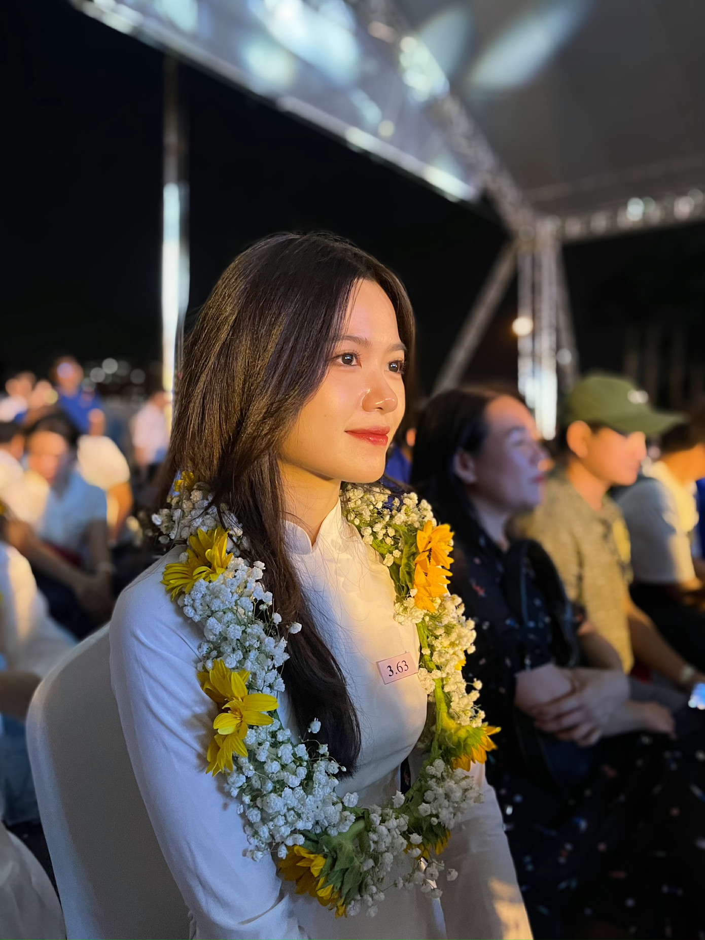 Quỳnh Anh tại lễ trao Bằng khen danh hiệu “Sinh viên 5 Tốt” cấp Trung ương năm 2023.