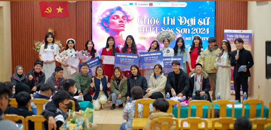 Cuộc thi đại sứ THPT Sóc Sơn - “Inner beauty makes me beauty” với sứ mệnh tôn vinh mọi vẻ đẹp hình thể. Cuộc thi đại sứ THPT Sóc Sơn - “Inner beauty makes me beauty” với sứ mệnh tôn vinh mọi vẻ đẹp hình thể.