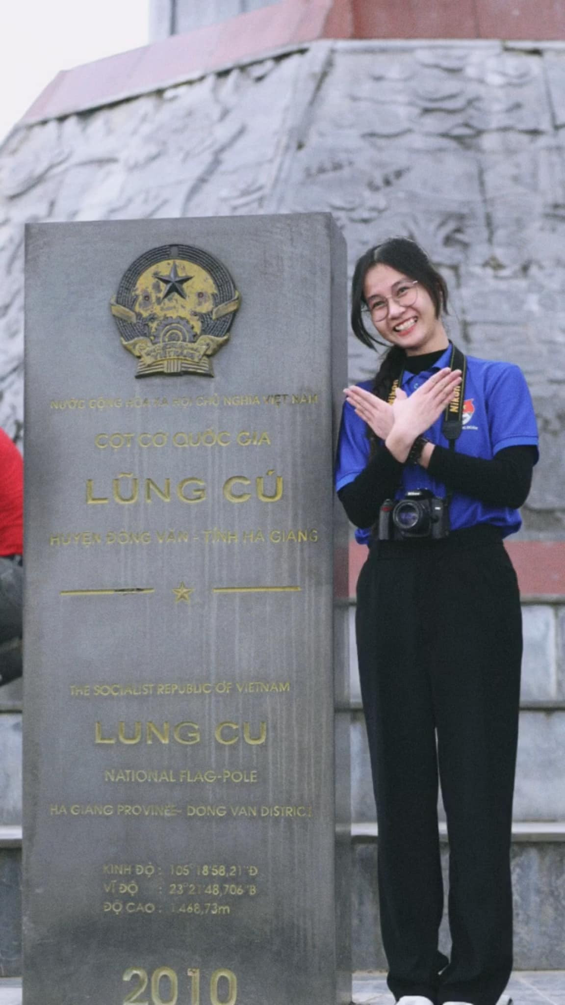 Tăng Thị Thúy Hồng (sinh năm 2005) là sinh viên năm nhất, chuyên ngành Lịch sử Đảng Cộng sản Việt Nam, Học viện Báo chí và Tuyên truyền.