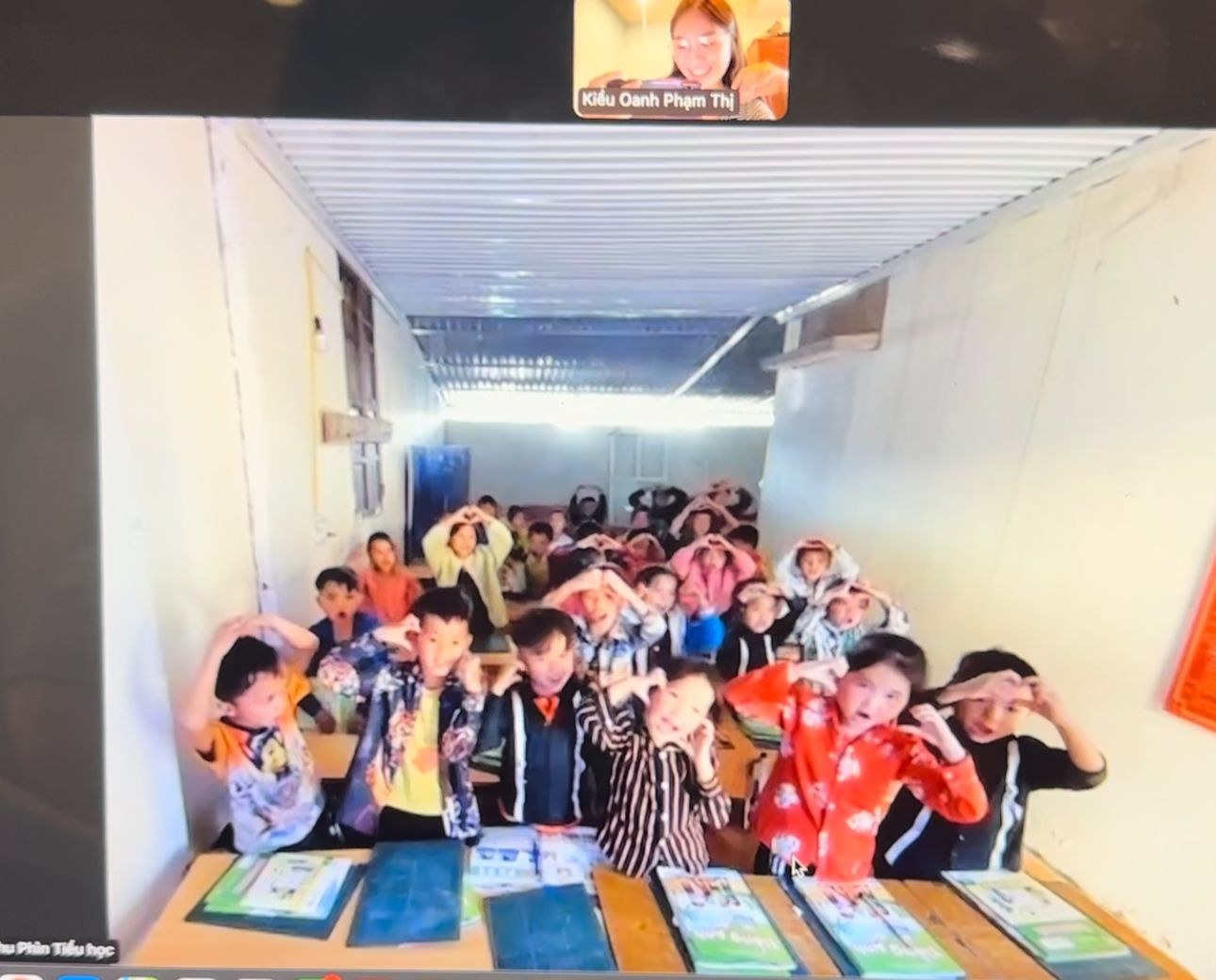 Một lớp học của Kiều Oanh tại Cán Chu Phìn, tỉnh Hà Giang.