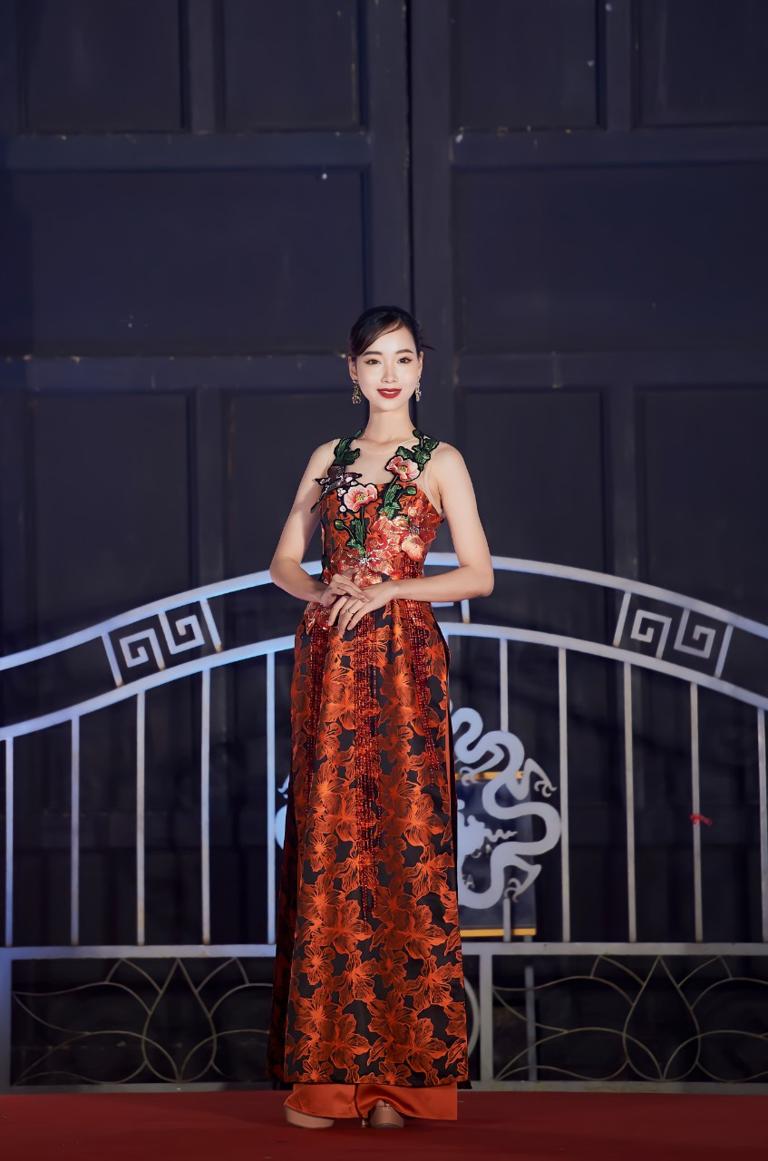 Thiết kế của Quỳnh Giang trong BST "Hương Sắc Thủ Đô".