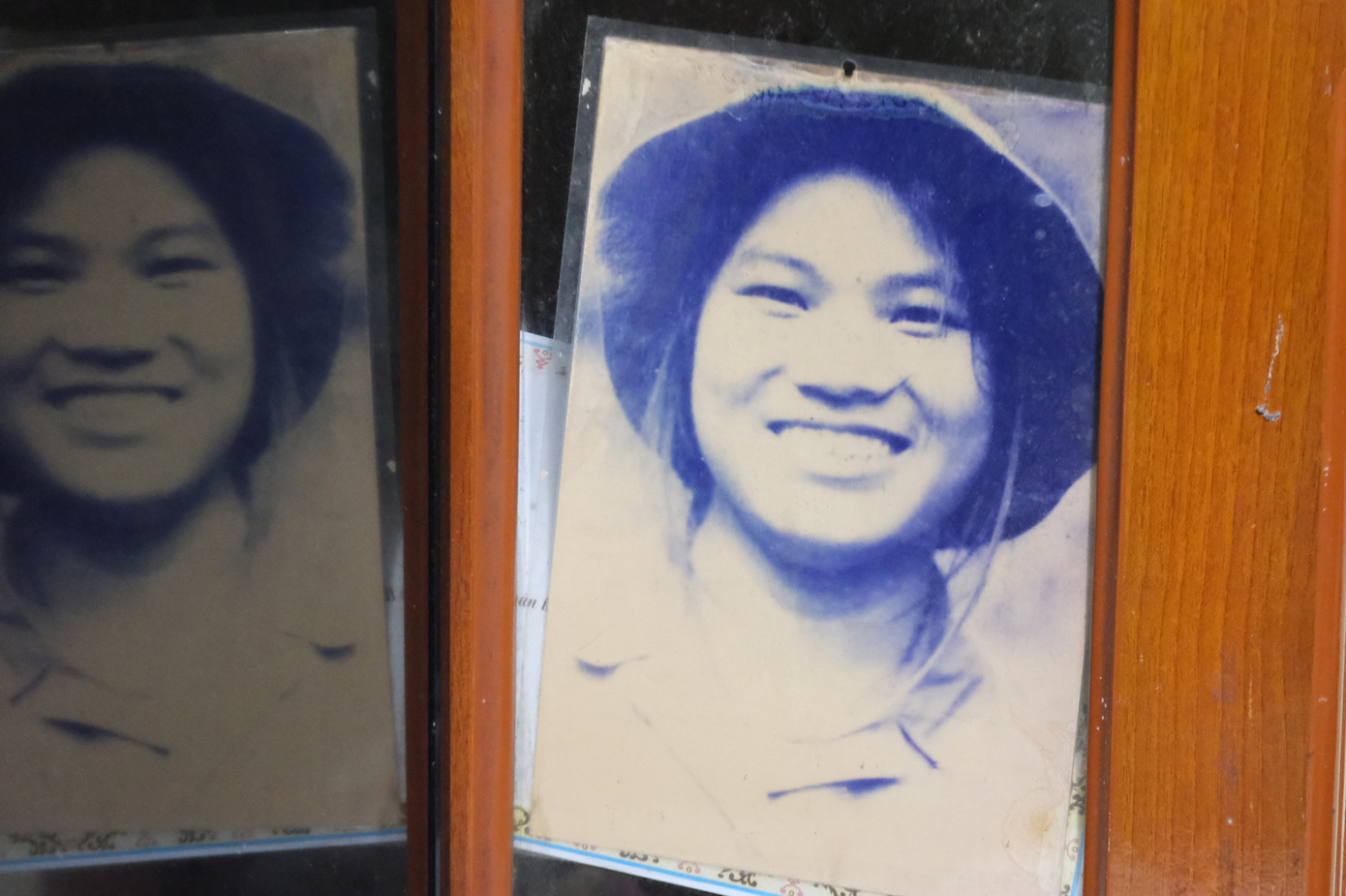 Hình ảnh thiếu nữ Lệ Ngải năm 18 tuổi vào chiến trường được các chiến sĩ chụp lại.