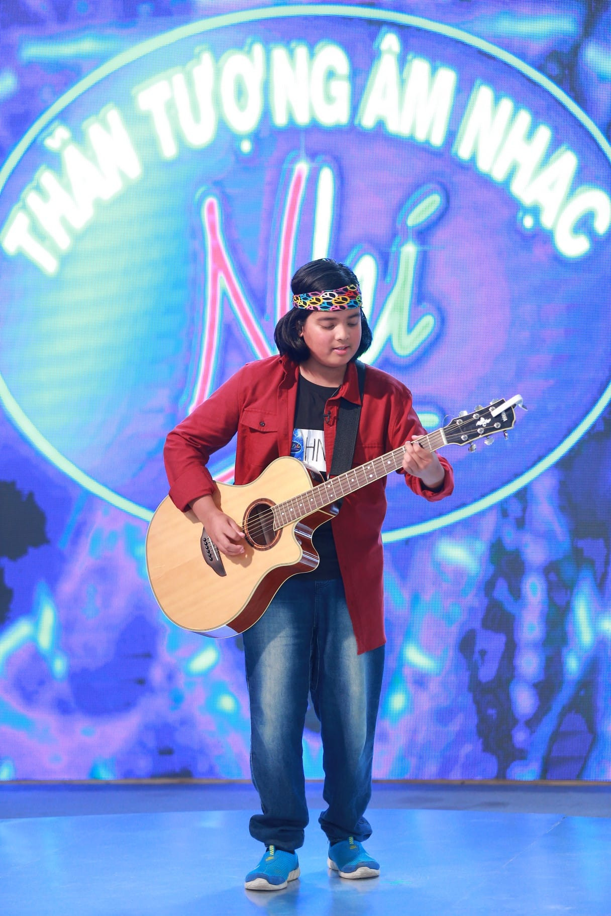 Jayden biểu diễn tại vòng sơ tuyển tại cuộc thi Vietnam Idol Kids 2016. Jayden biểu diễn tại vòng sơ tuyển tại cuộc thi Vietnam Idol Kids 2016.