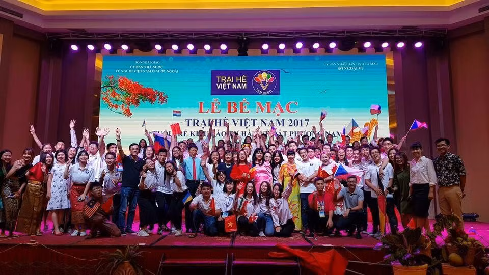 Dũng được chọn là đại diện cộng đồng người Việt tại Ba Lan tham gia chương trình Trại hè ở Việt Nam (năm 2017).