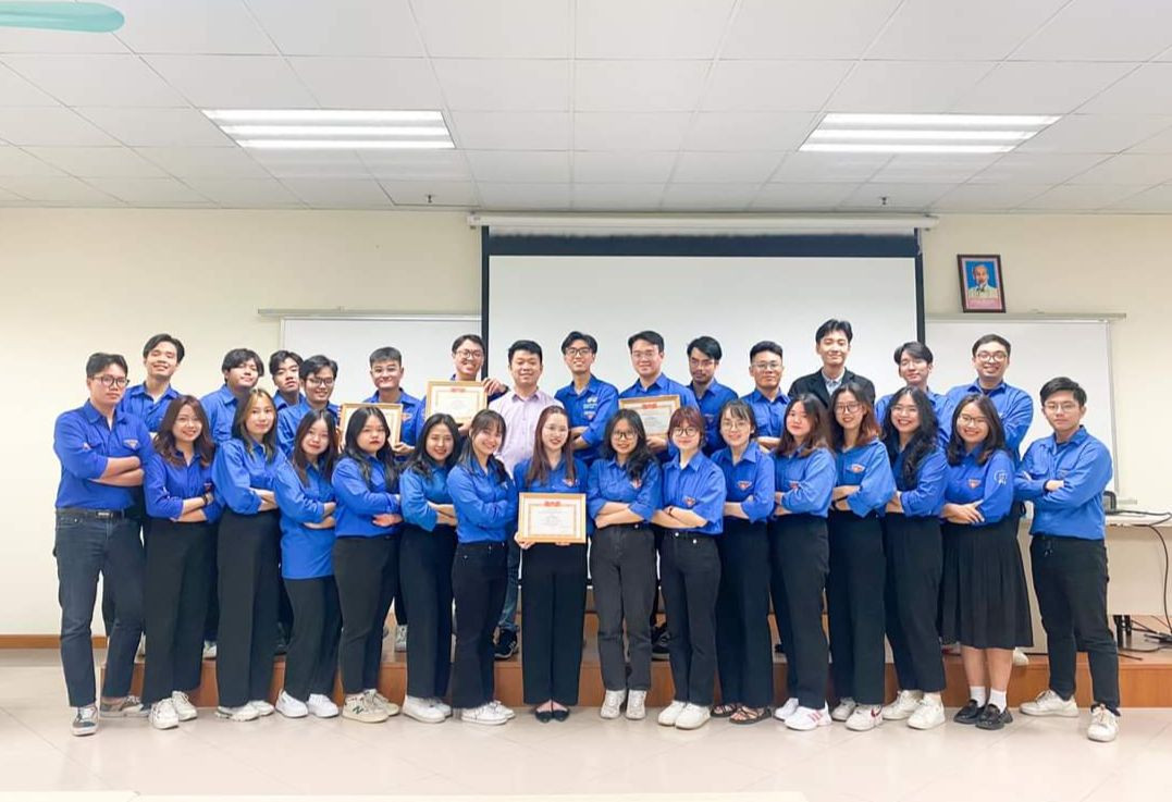 Tham gia hoạt động Đoàn giúp Kim Anh tích lũy được nhiều kiến thức và kỹ năng. Tham gia hoạt động Đoàn giúp Kim Anh tích lũy được nhiều kiến thức và kỹ năng.