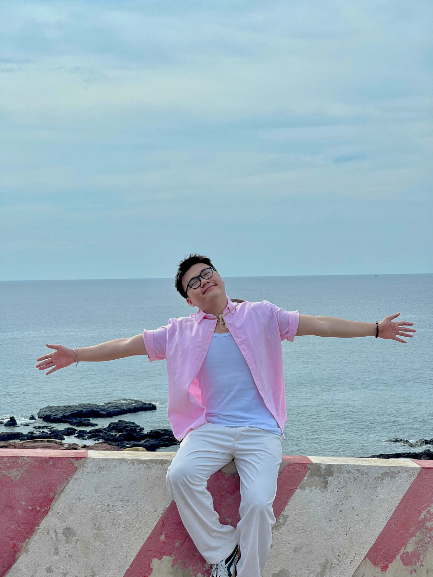 Tiến luôn hướng về phía trước với một tinh thần cầu thị, sẵn sàng học hỏi điều mới. Tiến luôn hướng về phía trước với một tinh thần cầu thị, sẵn sàng học hỏi điều mới.