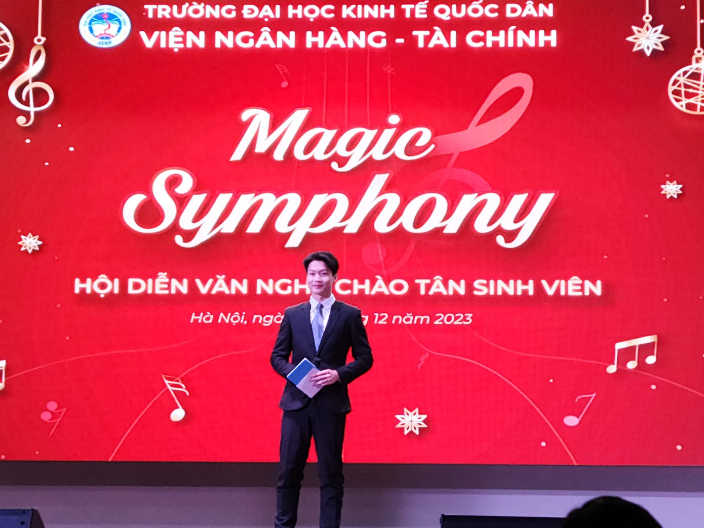 Nhật Quang là MC chương trình Chào tân sinh viên viện Ngân hàng - Tài chính 2024. Nhật Quang là MC chương trình Chào tân sinh viên viện Ngân hàng - Tài chính 2024.