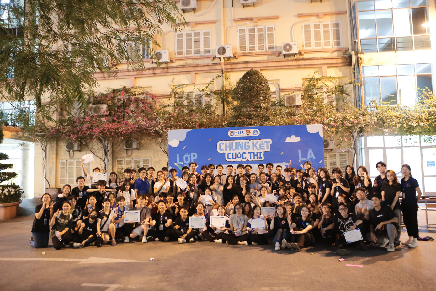 Ngọc Thảo cùng các bạn sinh viên tại Chung kết cuộc thi LTLS1 2024. Ngọc Thảo cùng các bạn sinh viên tại Chung kết cuộc thi LTLS1 2024.