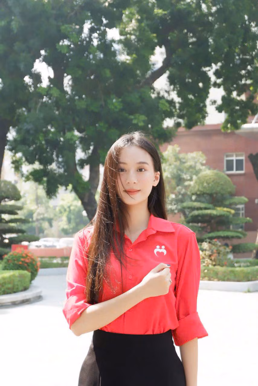 Kỳ Anh tham gia vào hoạt động hiến máu ngay từ năm nhất đại học.