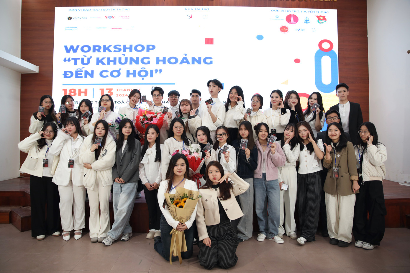 Biến đam mê thành hiện thực - Thế hệ nhà quản trị truyền thông trẻ minh chứng cho sự dấn thân, bản lĩnh. Biến đam mê thành hiện thực - Thế hệ nhà quản trị truyền thông trẻ minh chứng cho sự dấn thân, bản lĩnh.