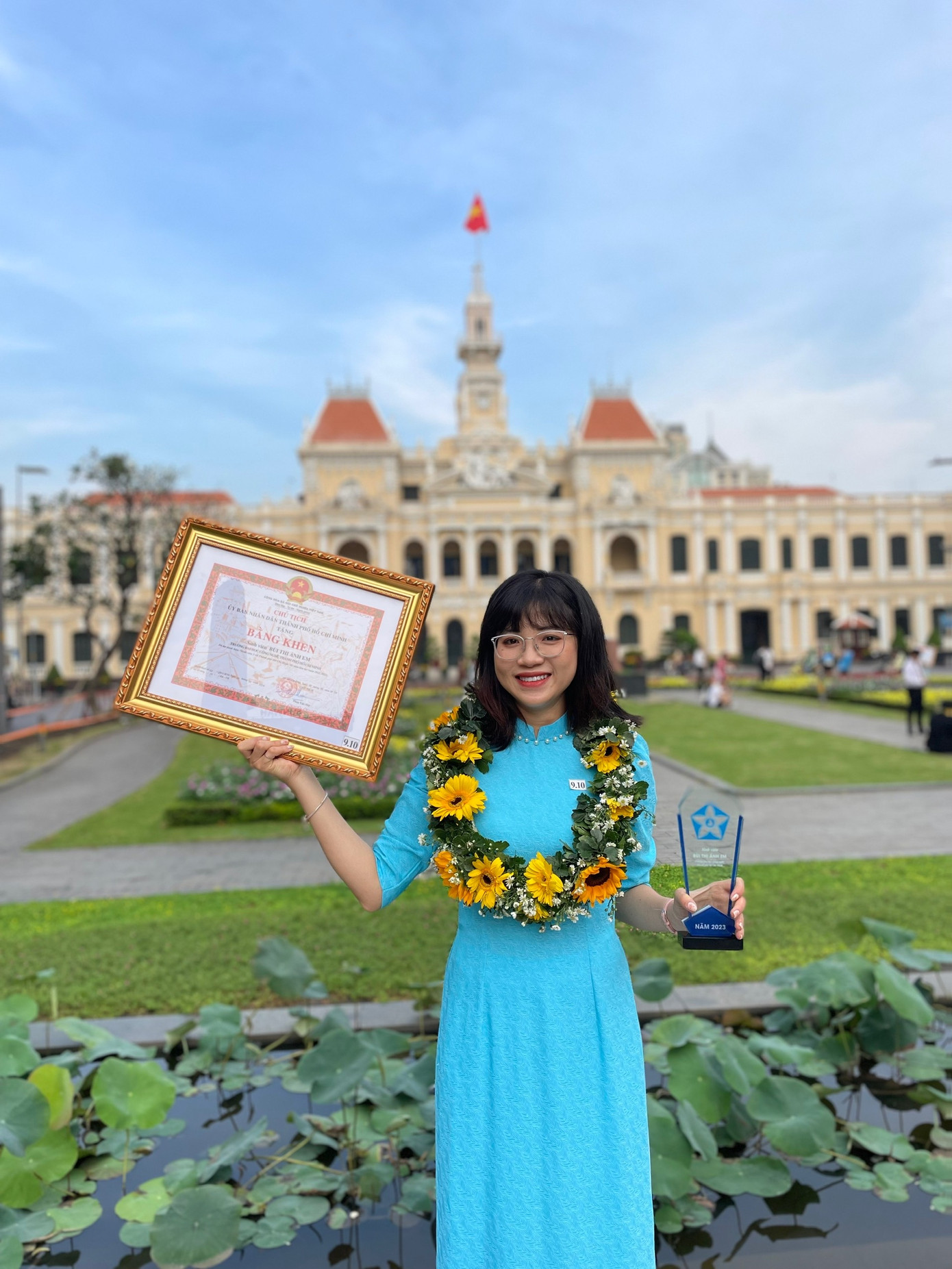 Ánh Em là Thủ khoa tốt nghiệp các trường Đại học, Học viện, Cao đẳng trên địa bàn TP. HCM năm 2023. Ánh Em là Thủ khoa tốt nghiệp các trường Đại học, Học viện, Cao đẳng trên địa bàn TP. HCM năm 2023.