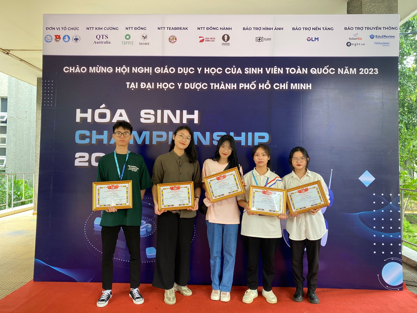 Cô nàng là thành viên đội tuyển tham gia kỳ thi Hóa Sinh Championship toàn quốc 2023.