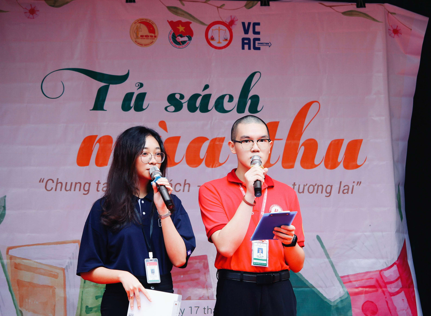 Phương Anh còn là MC chính trong chương trình tình nguyện “Tủ sách mùa thu”.