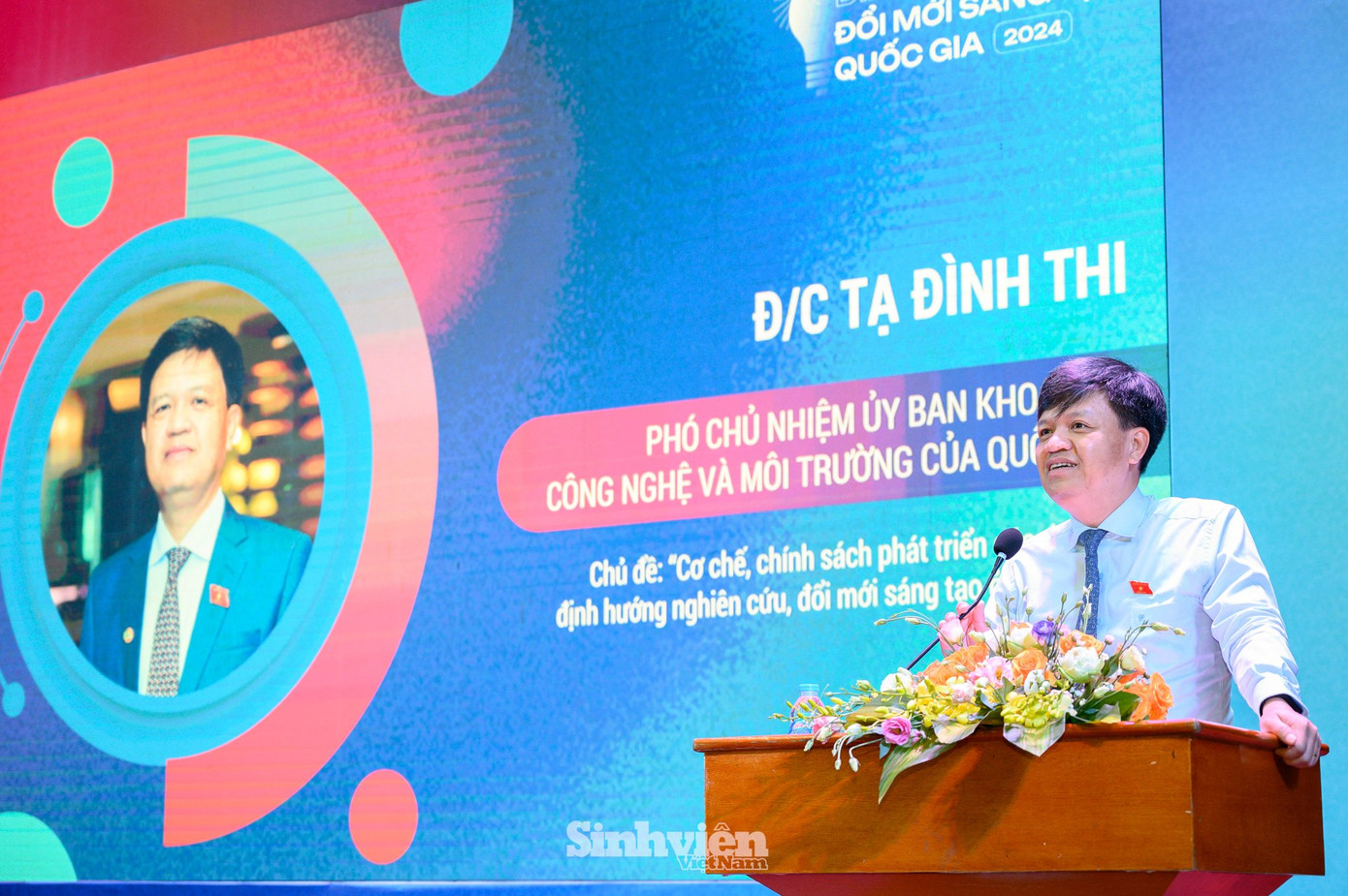 TS Tạ Đình Thi: “Các trường Đại học đóng vai trò trụ cột, tiên phong trong hệ thống đổi mới sáng tạo của quốc gia.” TS Tạ Đình Thi: “Các trường Đại học đóng vai trò trụ cột, tiên phong trong hệ thống đổi mới sáng tạo của quốc gia.”