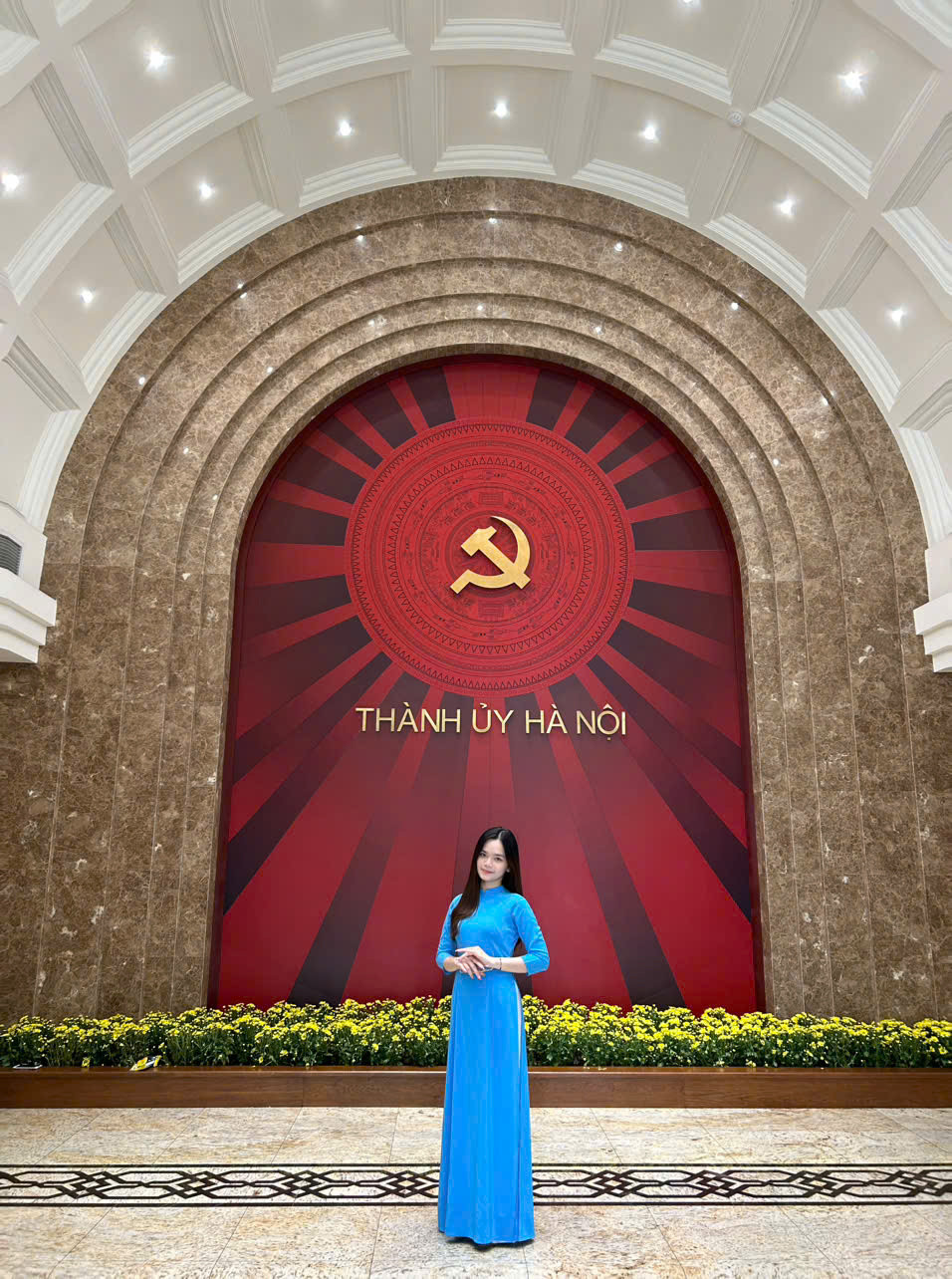 Thuỳ Trang tham gia chương trình Gặp mặt chiến sĩ Điện Biên, thanh niên xung phong, dân công hoả tuyến trên địa bàn Thành phố. Thuỳ Trang tham gia chương trình Gặp mặt chiến sĩ Điện Biên, thanh niên xung phong, dân công hoả tuyến trên địa bàn Thành phố.