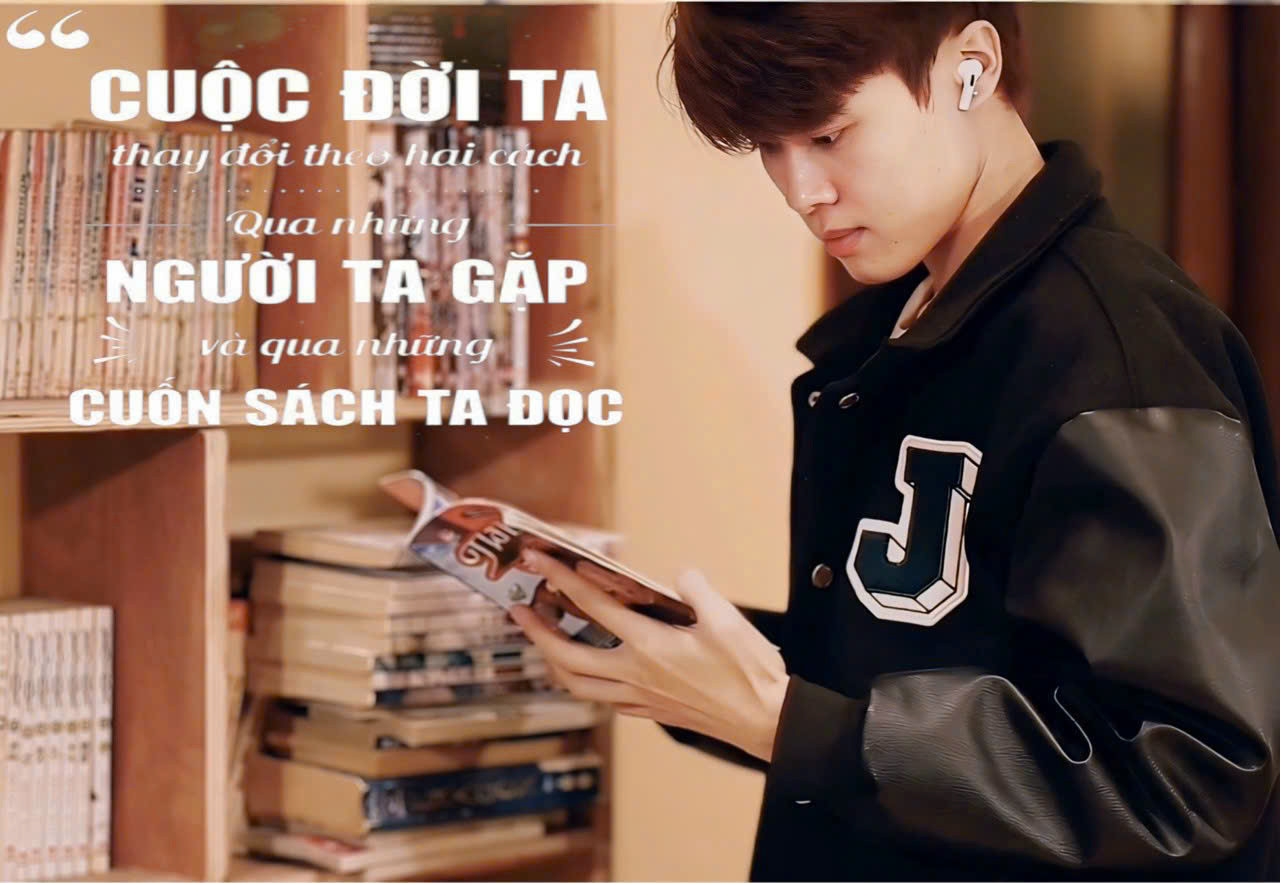 Chân dung Nguyễn Phúc Nhương đắm chìm trong từng trang sách, coi sách là bầu bạn mỗi ngày. Chân dung Nguyễn Phúc Nhương đắm chìm trong từng trang sách, coi sách là bầu bạn mỗi ngày.