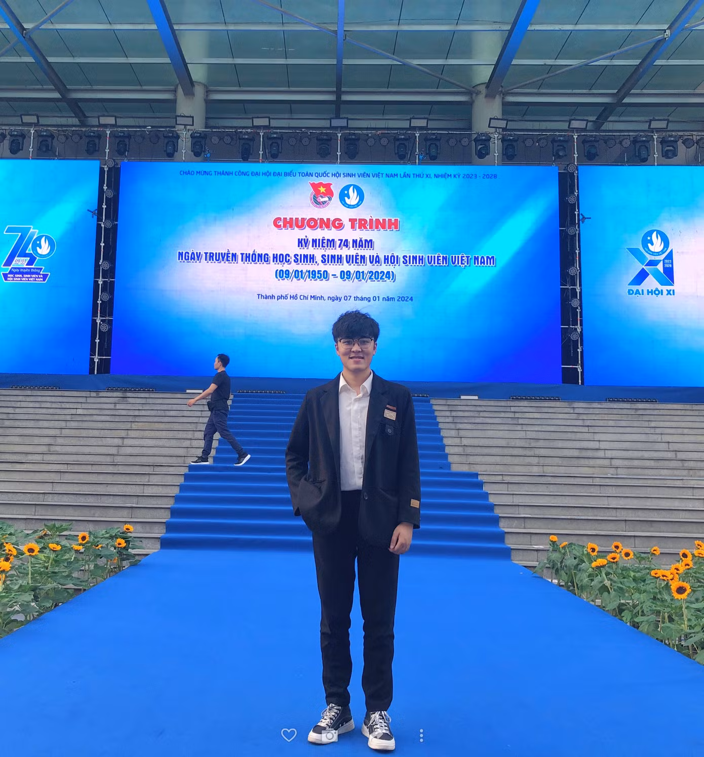 Trần Long Nhật - Phó chủ tịch Hội Sinh viên Trường Đại học Y Dược, Đại học Huế. Trần Long Nhật - Phó chủ tịch Hội Sinh viên Trường Đại học Y Dược, Đại học Huế.