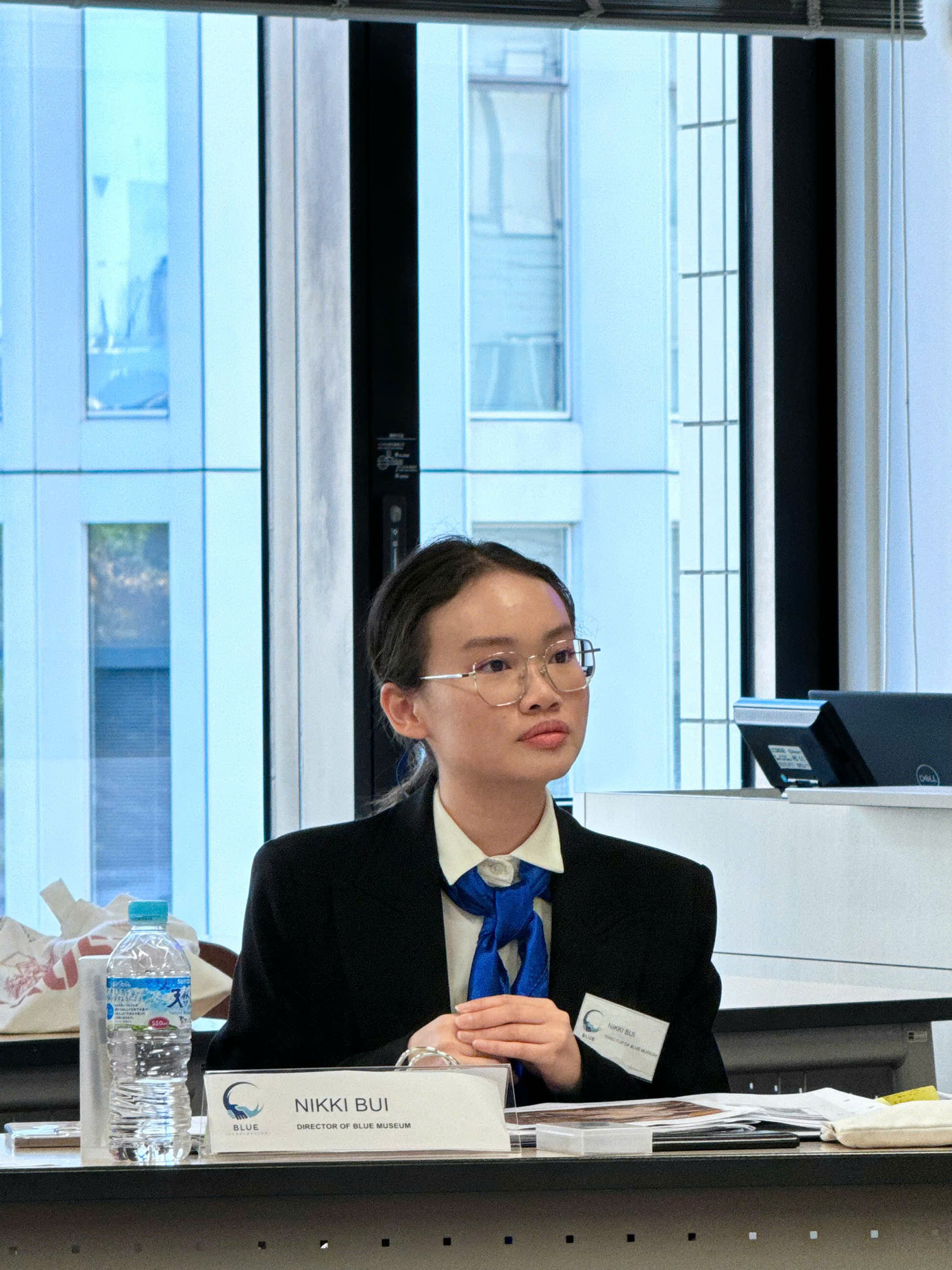 Bùi Vũ Yến Nhi (sinh năm 2002) hiện là sinh viên năm thứ tư, chuyên ngành Luật tại Đại học Sydney.