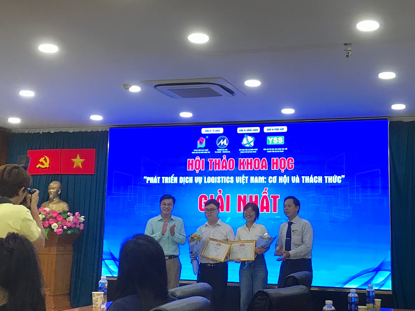 Đạt giải Nhất tại Hội thảo khoa học “Phát triển dịch vụ Logistics Việt Nam: Cơ hội và thách thức” 07/2023, Trung tâm PT KH&amp;CN Trẻ-Thành Đoàn TP HCM và Trường Đại học Tài Chính – Marketing tổ chức.