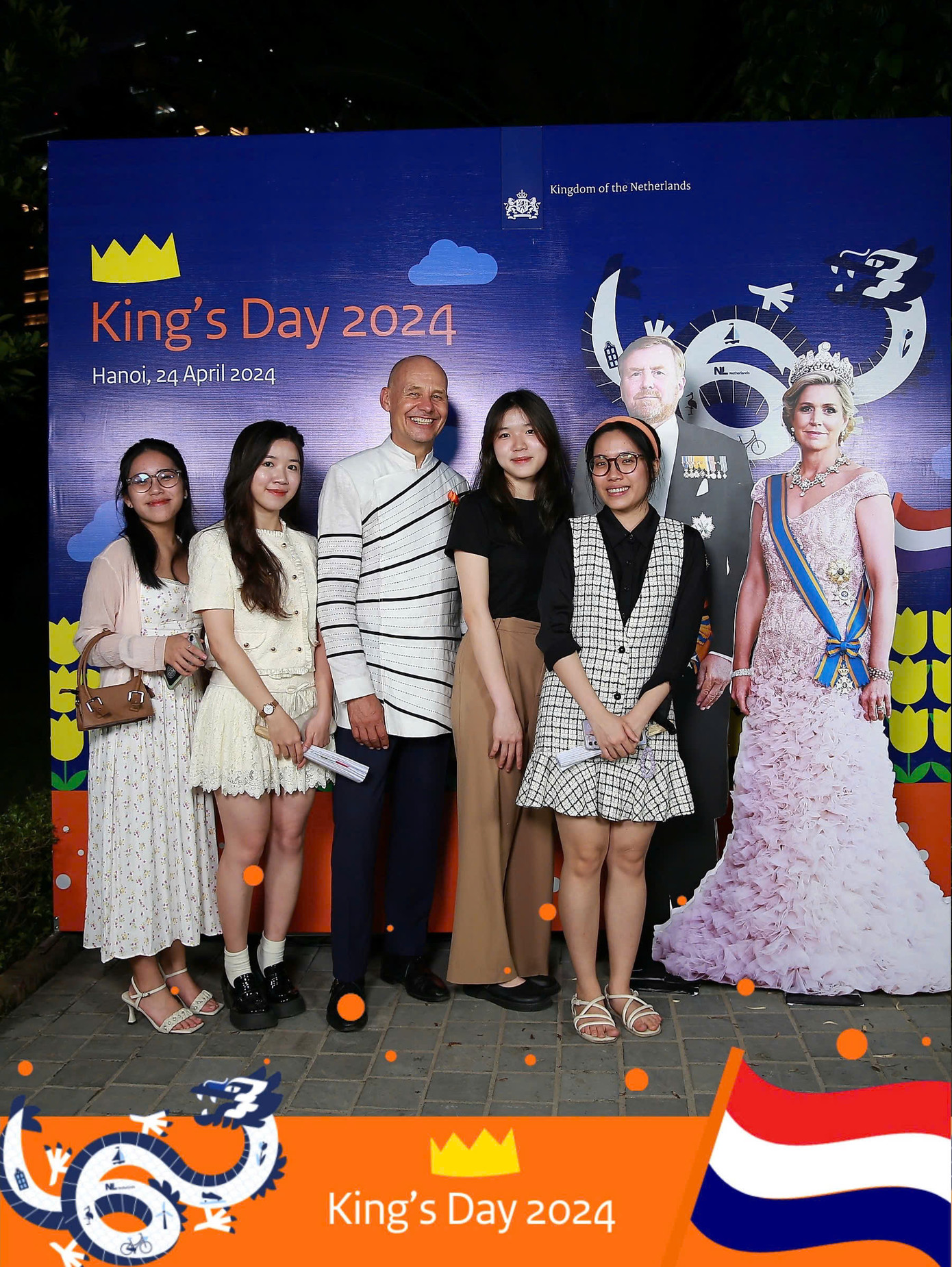 Phát triển thiên phú và nỗ lực trên cơ sở của lòng nhân ái là cách Khánh Huyền để lại dấu ấn bản thân. Phát triển thiên phú và nỗ lực trên cơ sở của lòng nhân ái là cách Khánh Huyền để lại dấu ấn bản thân.