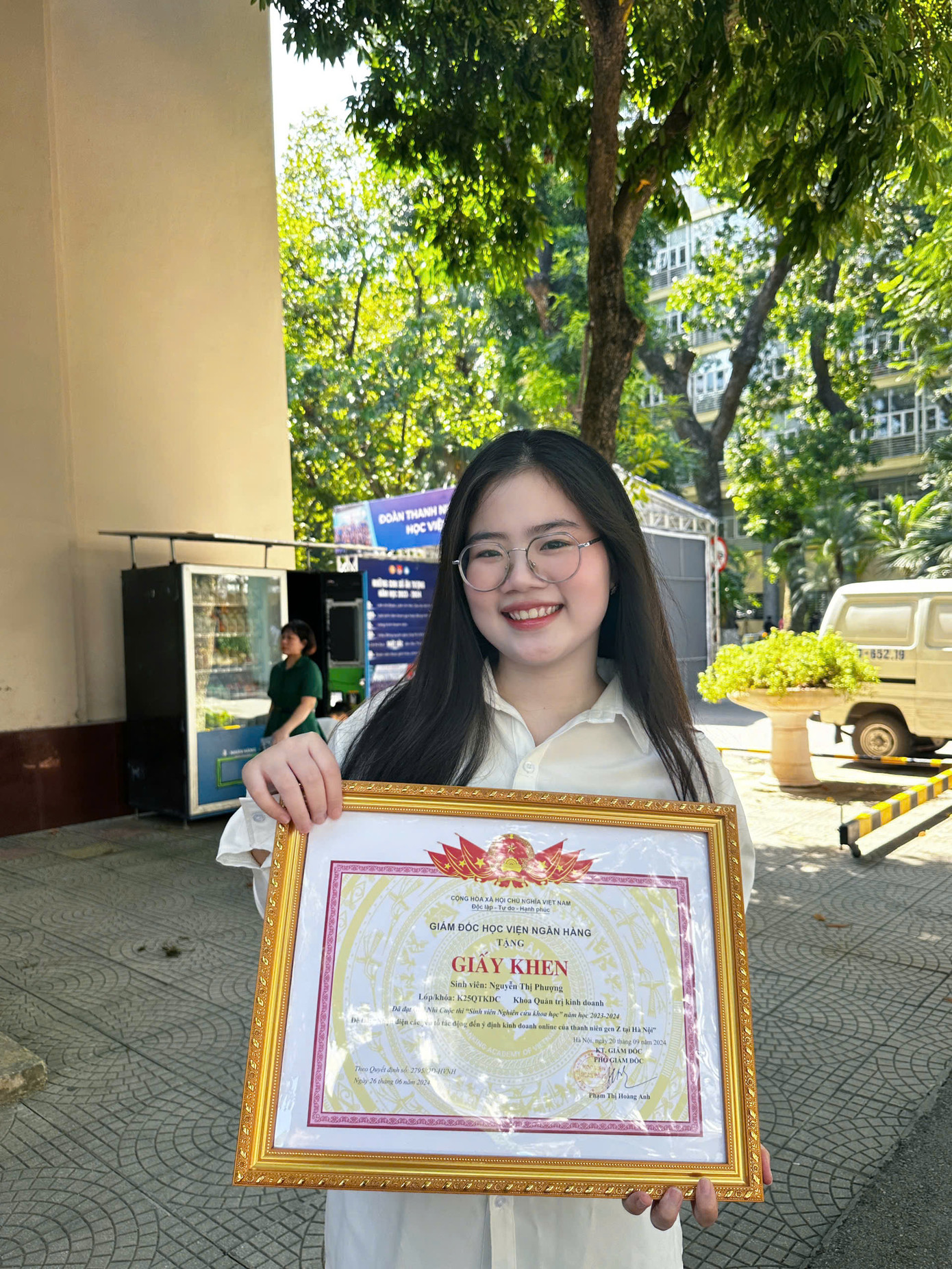 Nguyễn Thị Phượng đạt giải Nhì Cuộc thi “Sinh viên Nghiên cứu Khoa học” năm học 2023 - 2024. Nguyễn Thị Phượng đạt giải Nhì Cuộc thi “Sinh viên Nghiên cứu Khoa học” năm học 2023 - 2024.