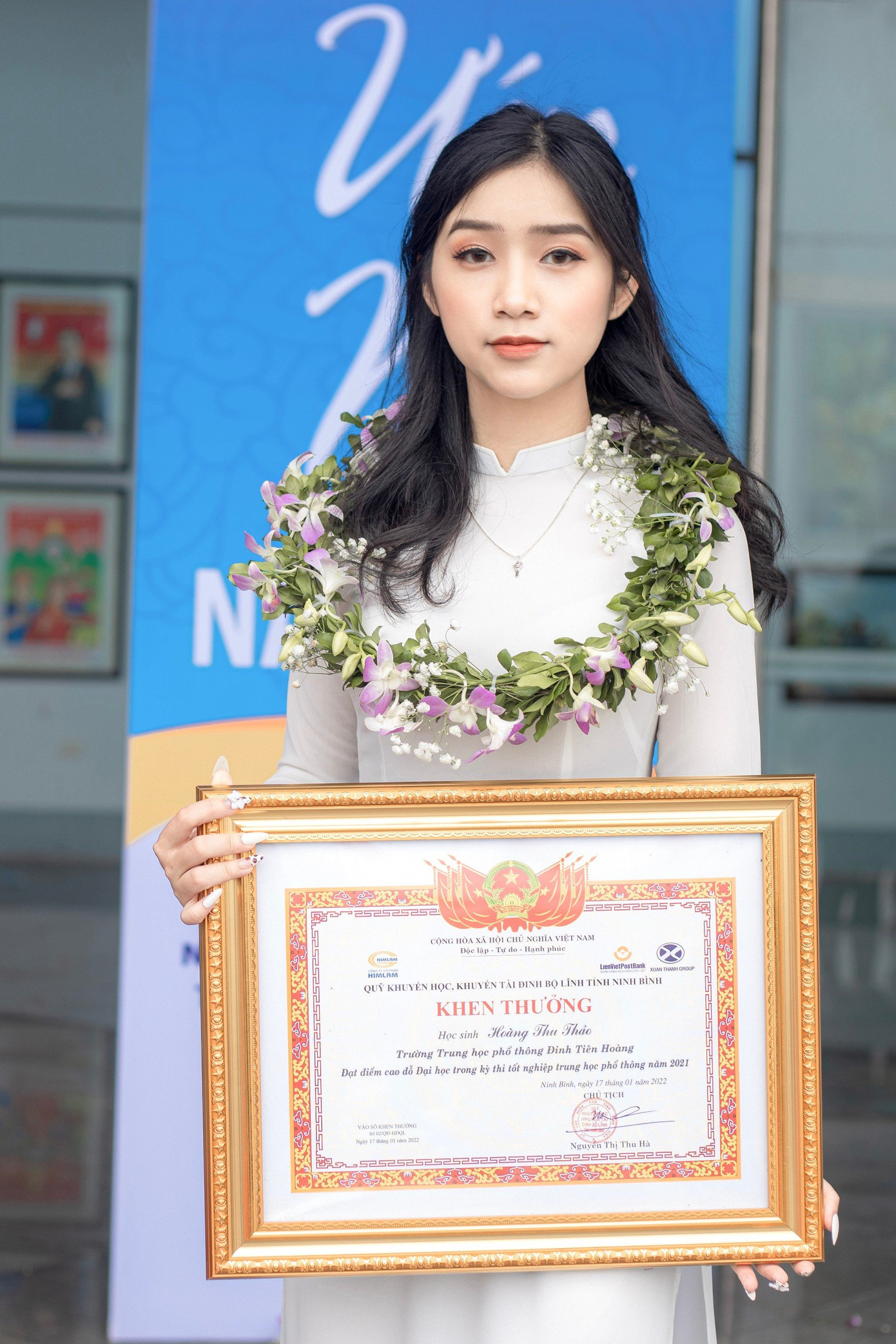 Thu Thảo giành được học bổng từ Quỹ Khuyến học, khuyến tài Đinh Bộ Lĩnh tỉnh Ninh Bình năm 2022. Thu Thảo giành được học bổng từ Quỹ Khuyến học, khuyến tài Đinh Bộ Lĩnh tỉnh Ninh Bình năm 2022.