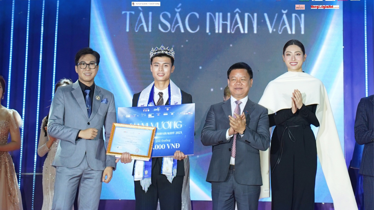 Ngoài danh hiệu Nam vương, Tuấn Huy giành thêm giải thưởng Nam vương Thể thao. Ngoài danh hiệu Nam vương, Tuấn Huy giành thêm giải thưởng Nam vương Thể thao.