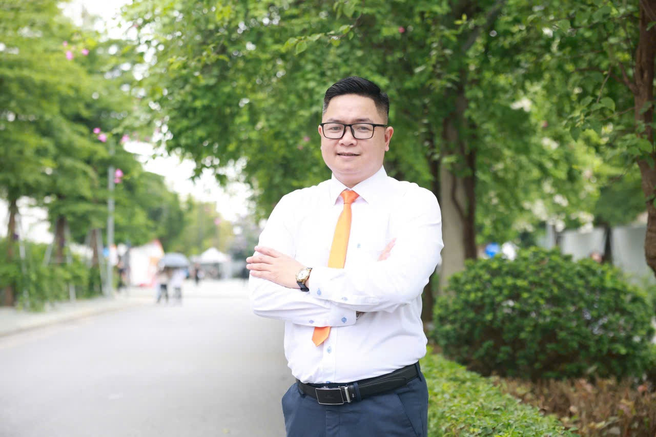 Tiến sĩ Trần Văn Lệ - Trưởng khoa Truyền thông, Trường Đại học Đại Nam.