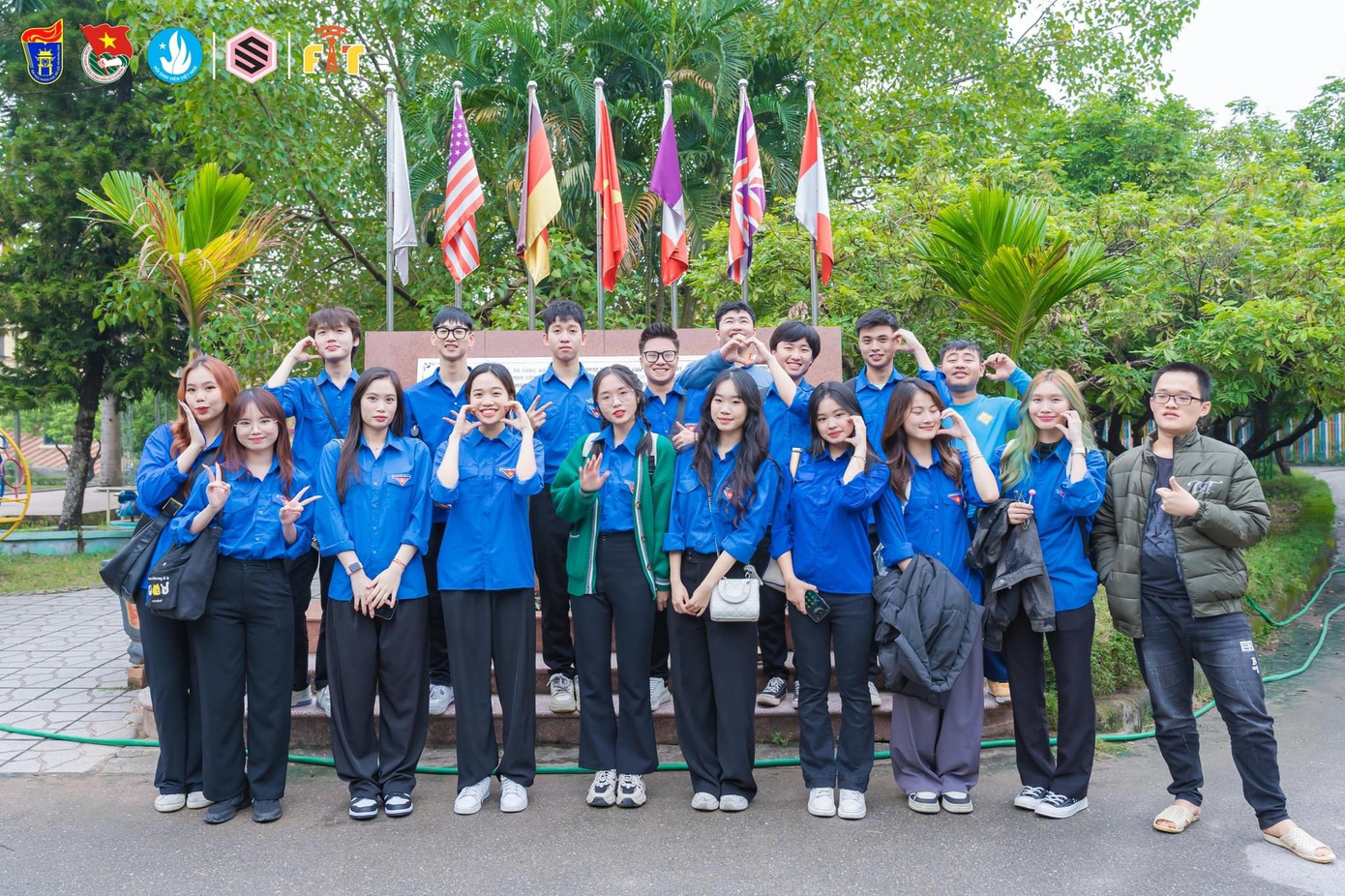 Đào Đức Anh cùng top 16 thí sinh USSH GRALENT tham gia hoạt động từ thiện. Đào Đức Anh cùng top 16 thí sinh USSH GRALENT tham gia hoạt động từ thiện.