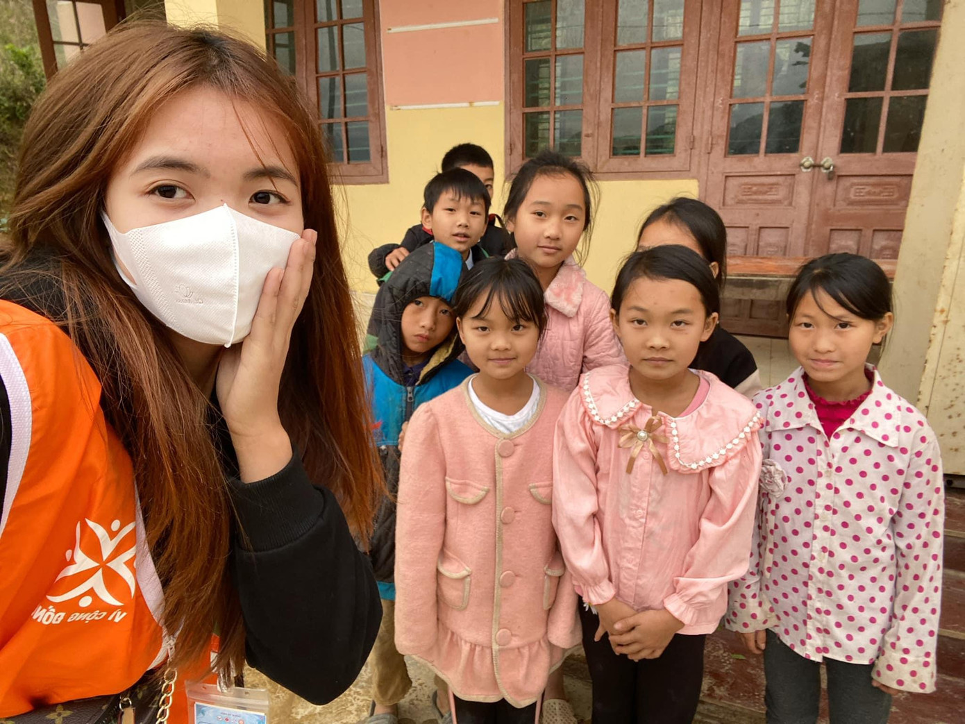 Dương tham gia tình nguyện tại tỉnh Cao Bằng. Dương tham gia tình nguyện tại tỉnh Cao Bằng.