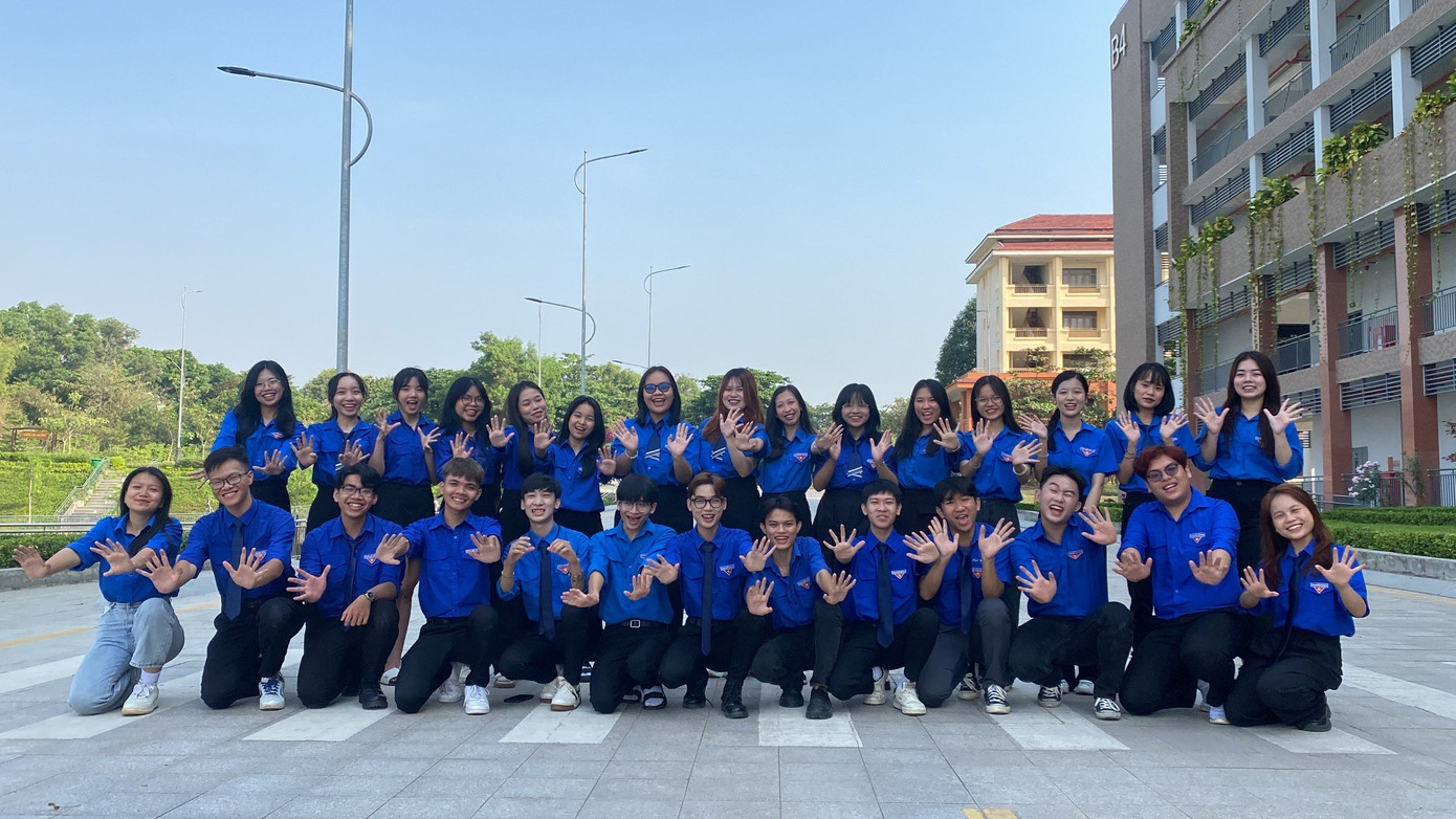 Tháng Thanh niên với Chuỗi hoạt động Thanh niên Tình nguyện 2024 - Màu Áo Xanh.