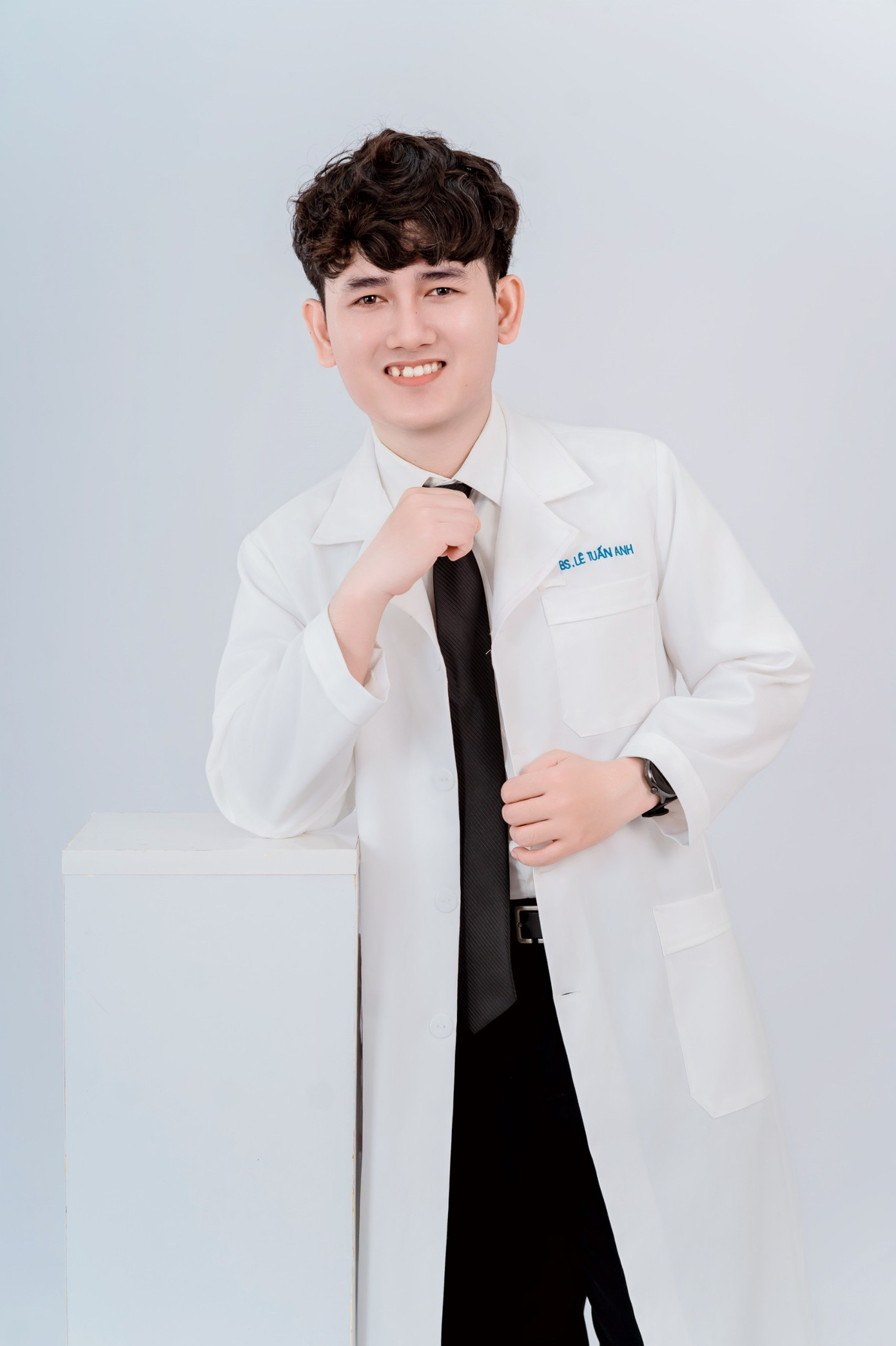 Tuấn Anh trở thành sinh viên Trường Đại học Y khoa Vinh. Tuấn Anh trở thành sinh viên Trường Đại học Y khoa Vinh.