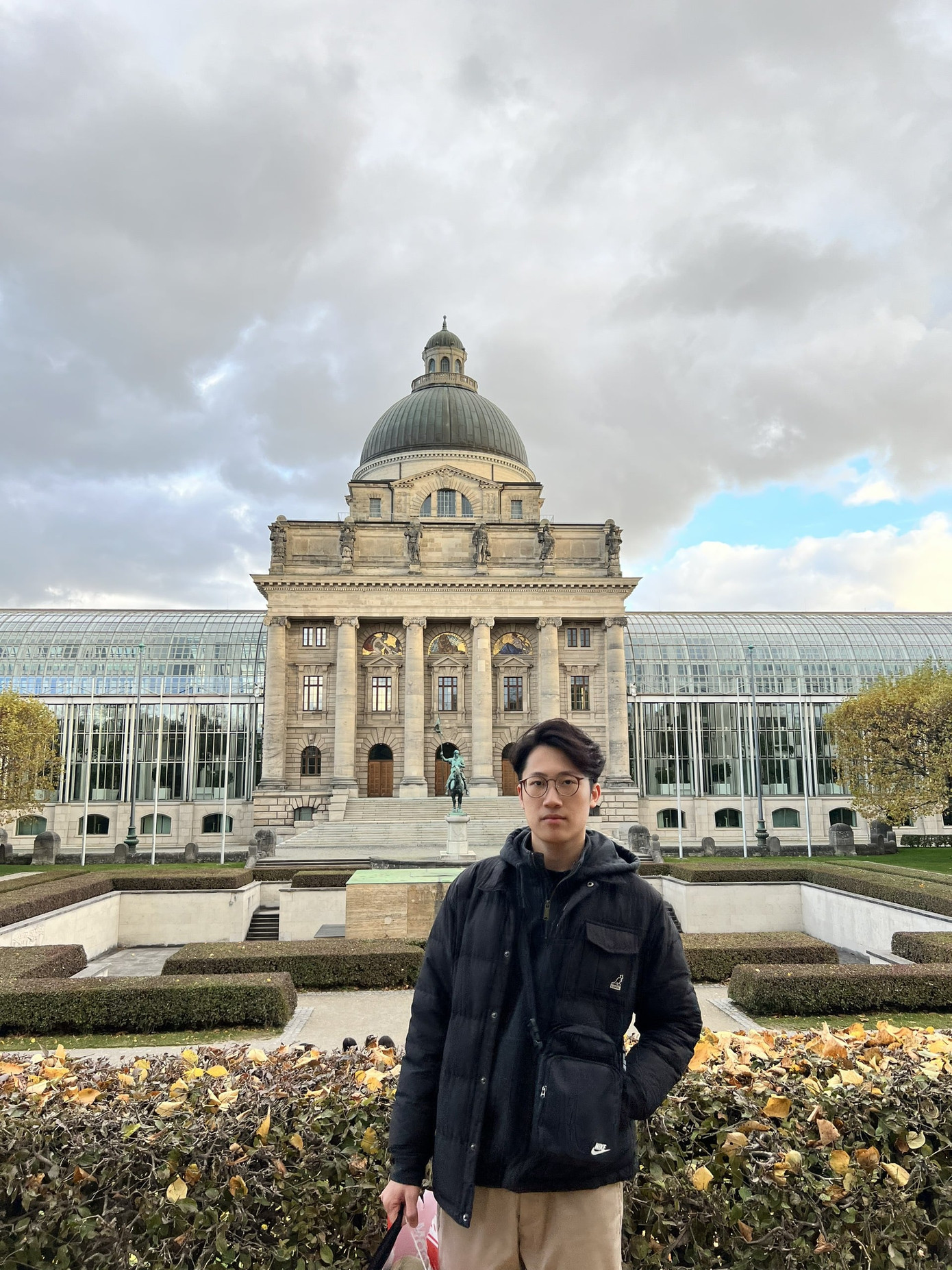 Nguyễn Viết Gia Khánh là sinh viên năm ba chuyên ngành giảng dạy tiếng Đức, trường Đại học Hà Nội